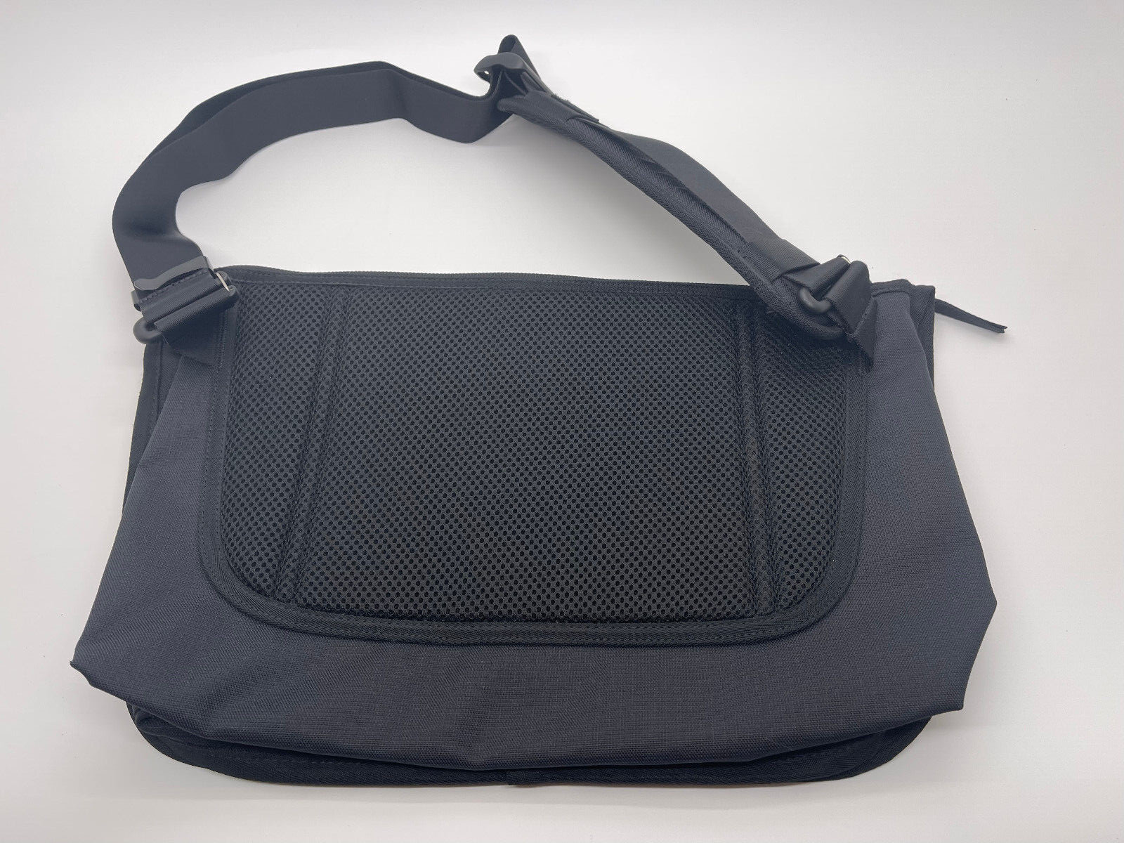 DELL Technologies World TIMBUK2 Messenger Bag Super Nice / Black