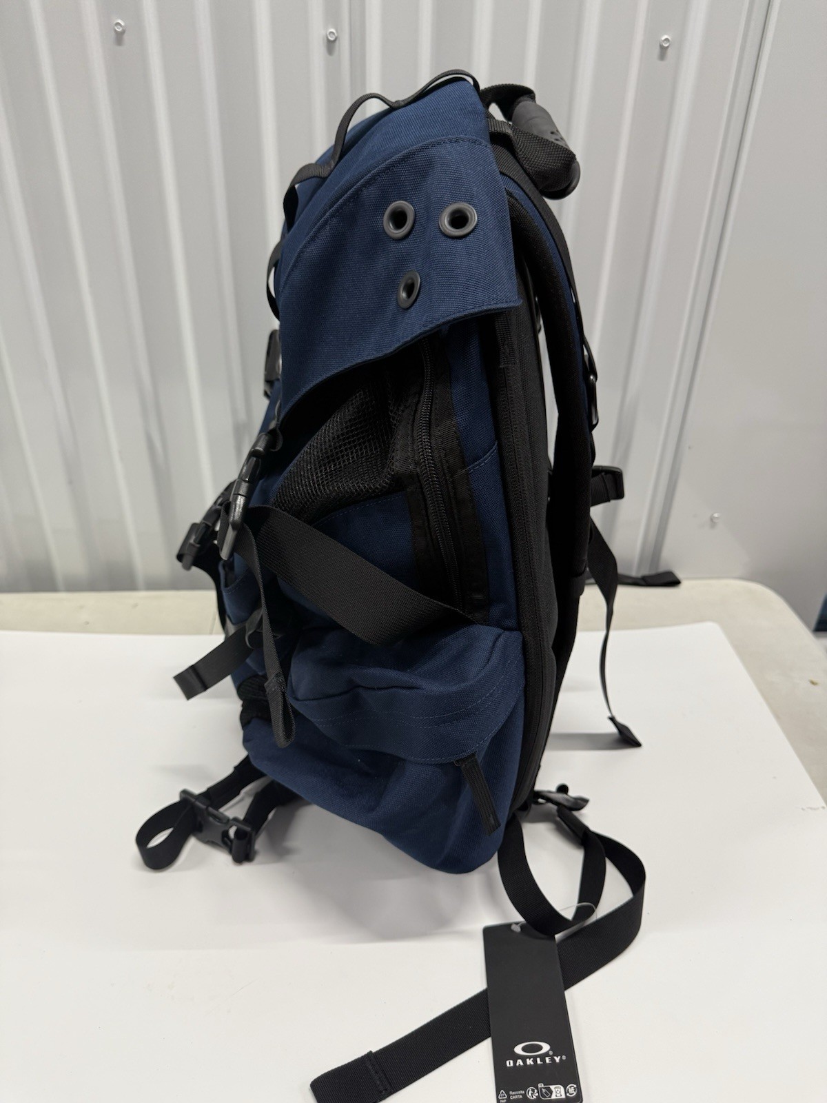 NWT OAKLEY ICON RC BACKPACK FOS901479 NAVY ONE-SIZE NYLON 32L Water Repellent OS