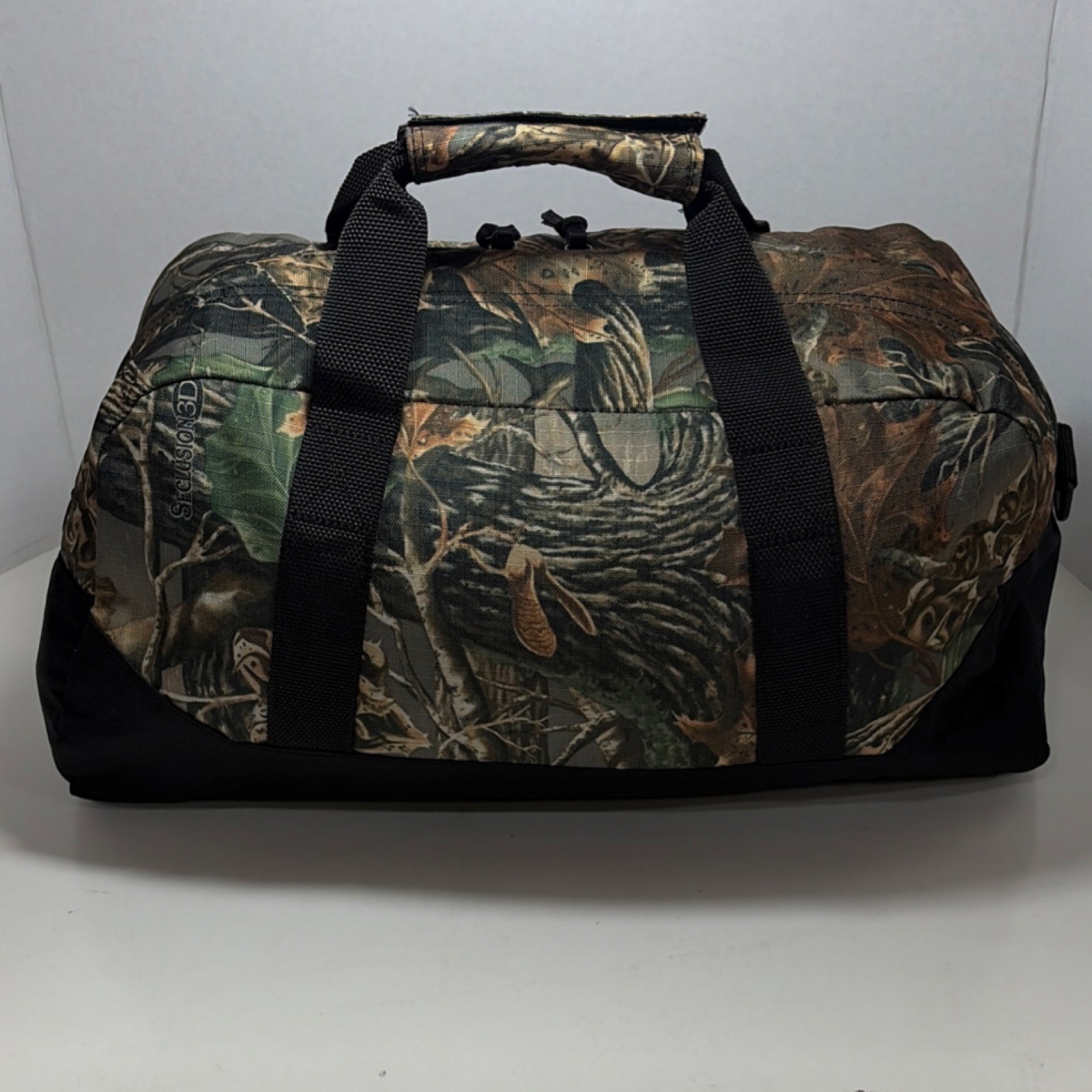 Cabela’s Seclusion 3D Camo Duffel Bag Large Outdoor Gear Travel Gym Bag
