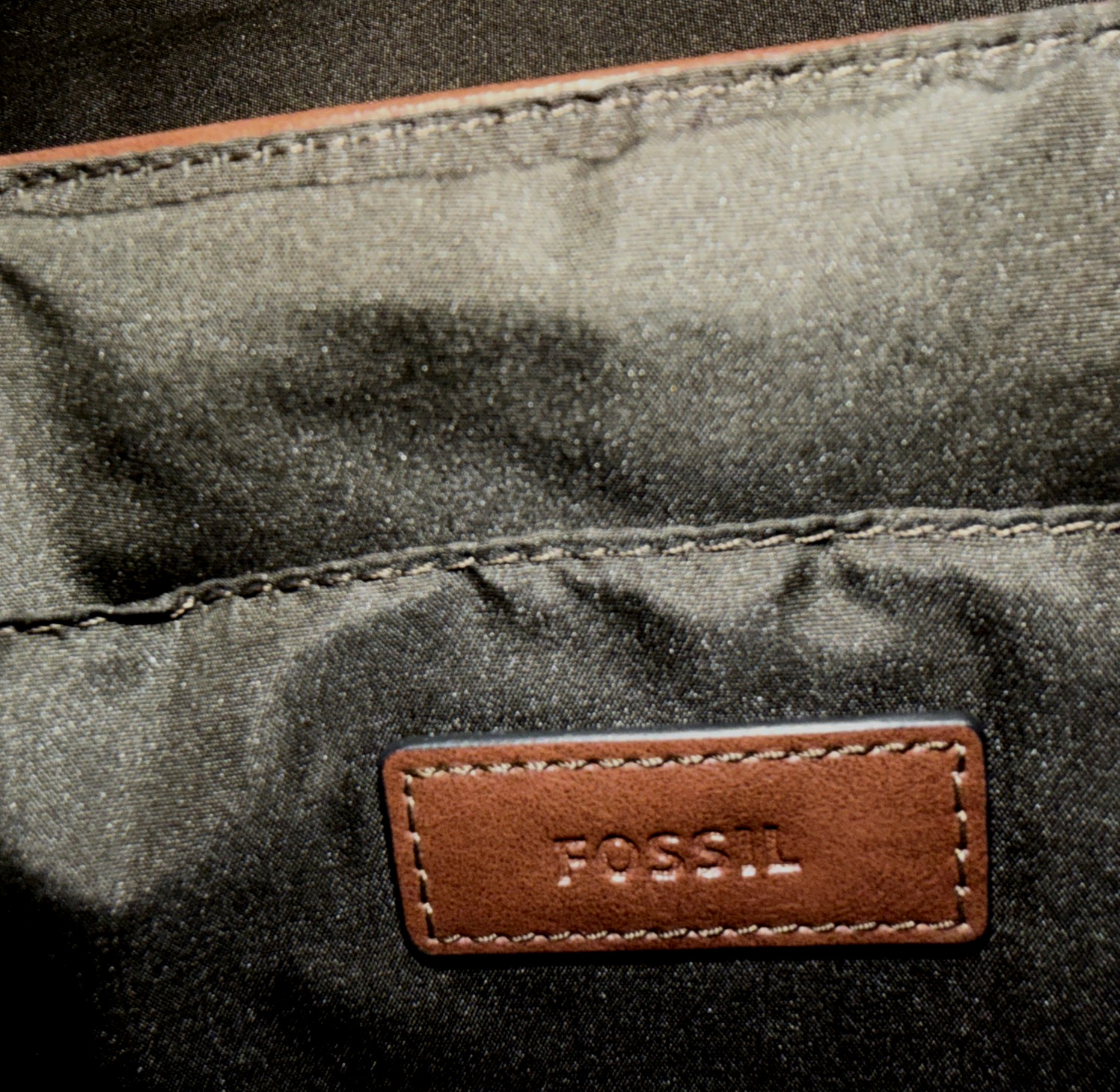 Vtg 90s Fossil Brown Cow Hide Leather Miles Messenger Bag Satchel Crossbody