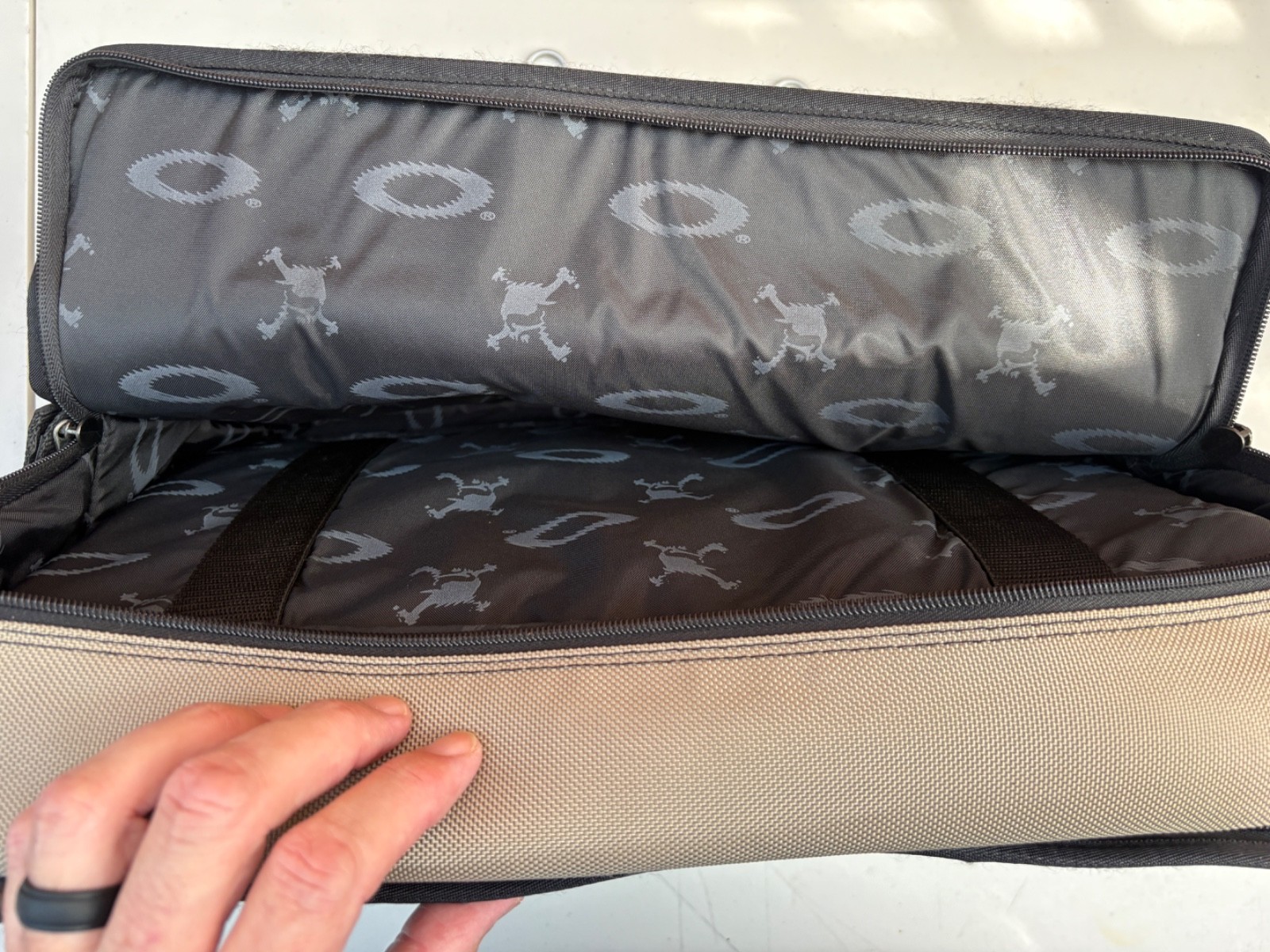 OAKLEY TACTICAL FIELD GEAR Laptop Bag Briefcase Messenger 20-S1242-B