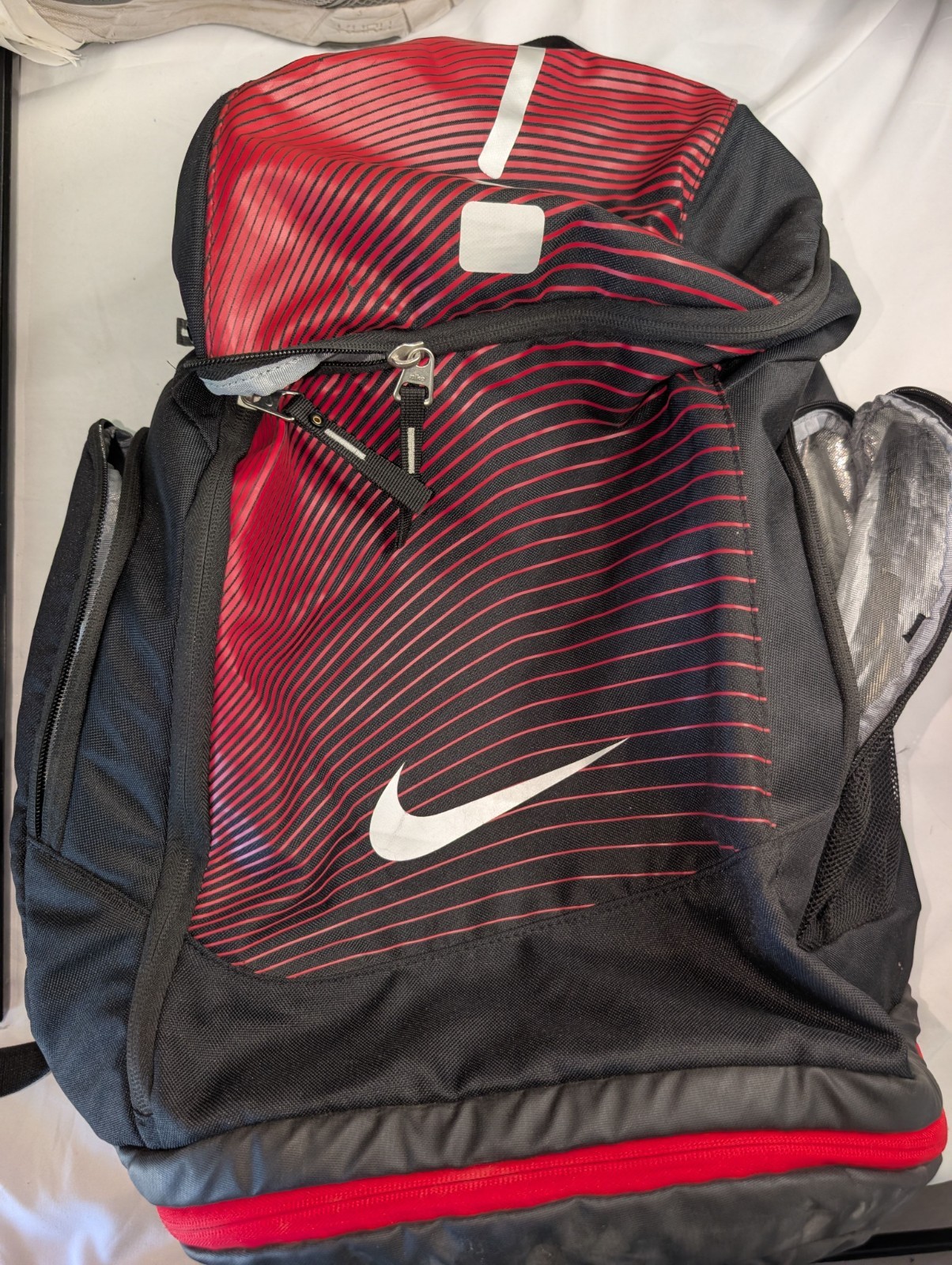 Nike Max Air Hoops Elite Pro Team Backpack red Zip