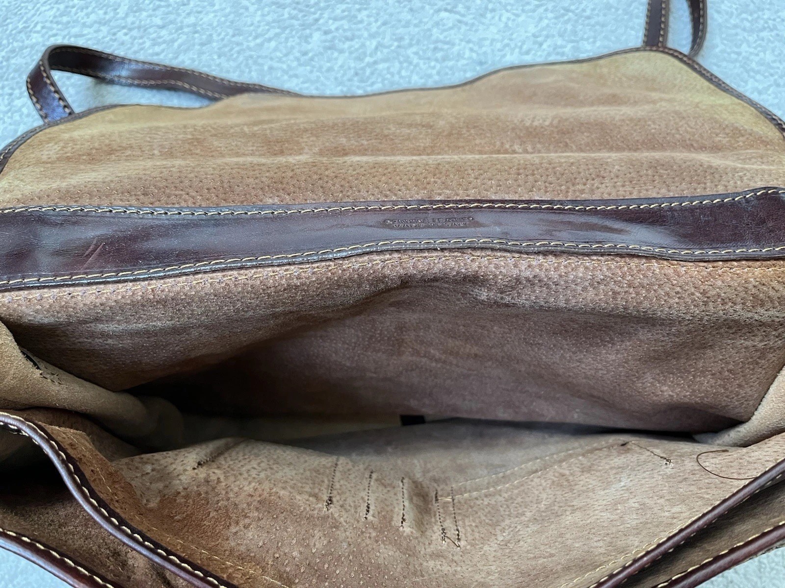 Italian Leather Messenger Computer Commuter Briefcase Bag Brown Strap Snap