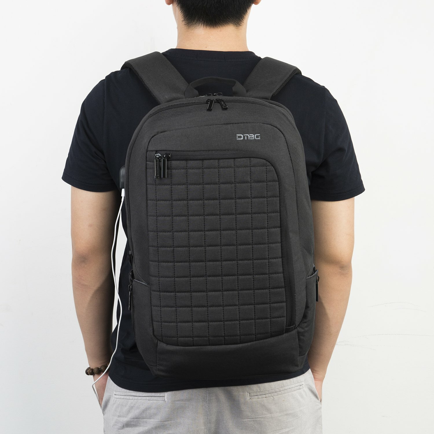 Sac à dos pour ordinateur portable 43,9 cm avec port de chargement USB, Dtbg