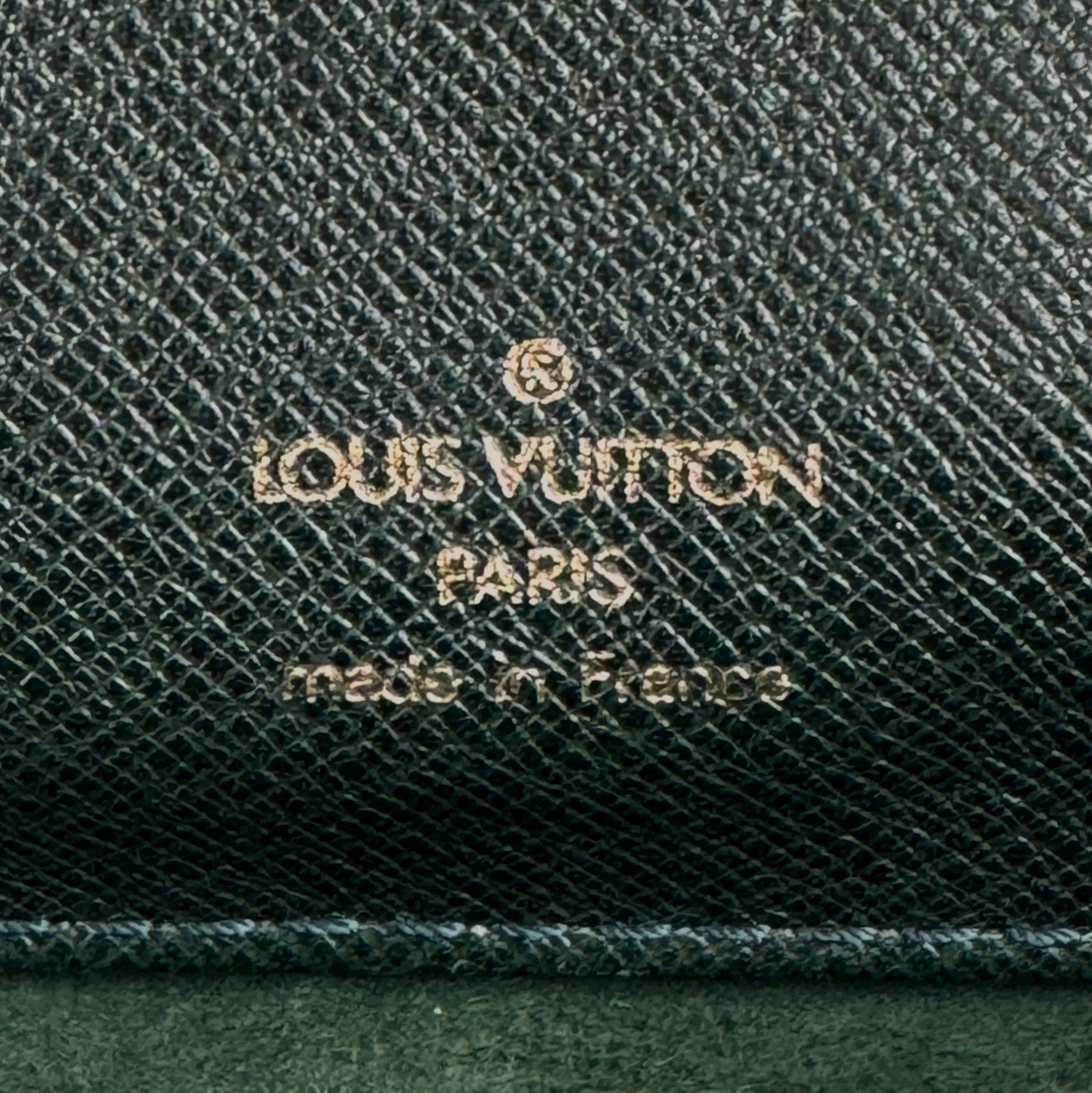 Louis Vuitton Moscova Taiga Briefcase Leather Handbag Business Authentic