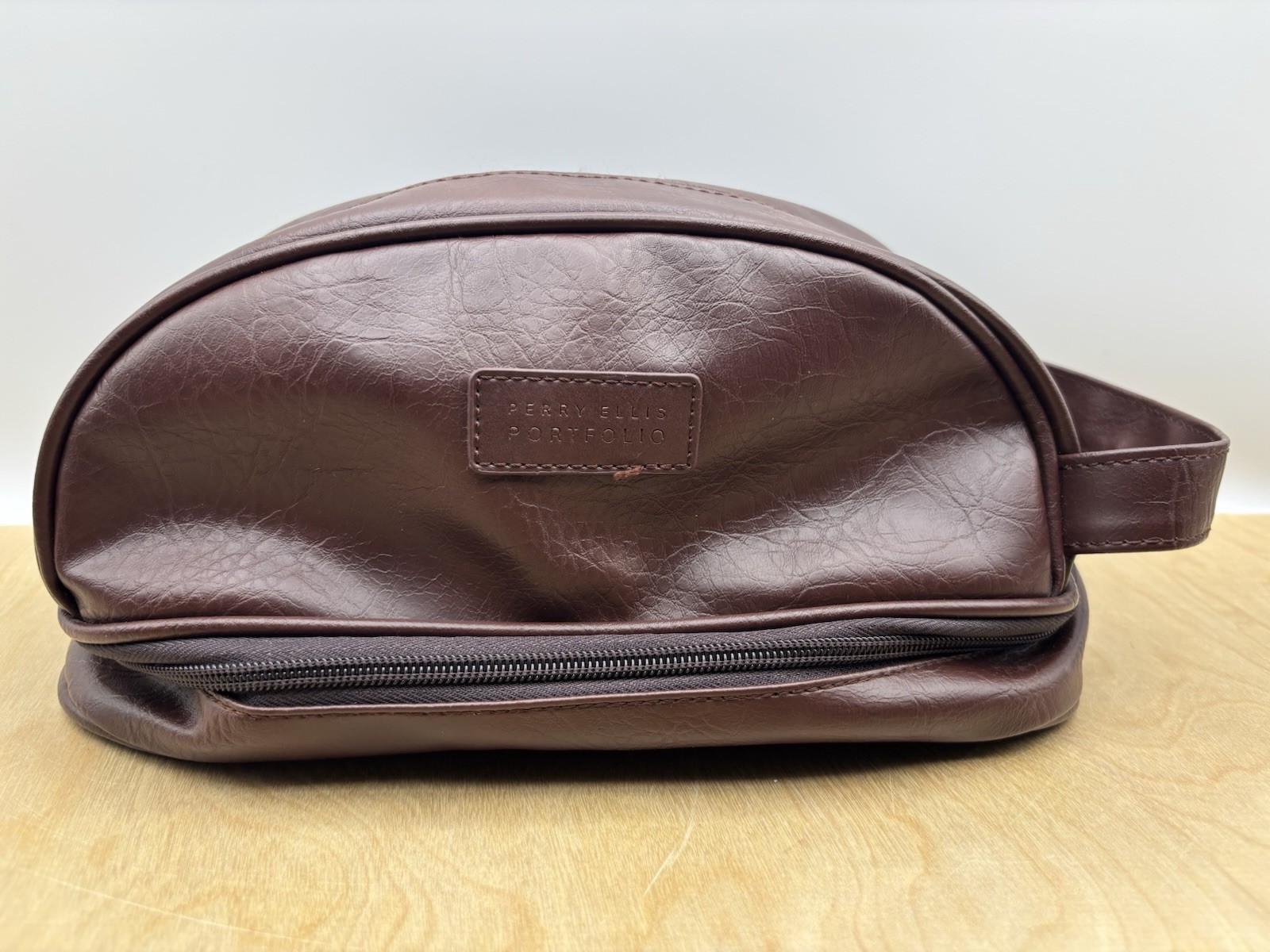 Perry Ellis Portfolio Men’s Essential Bag Toiletry Shave Brown 10”x5”