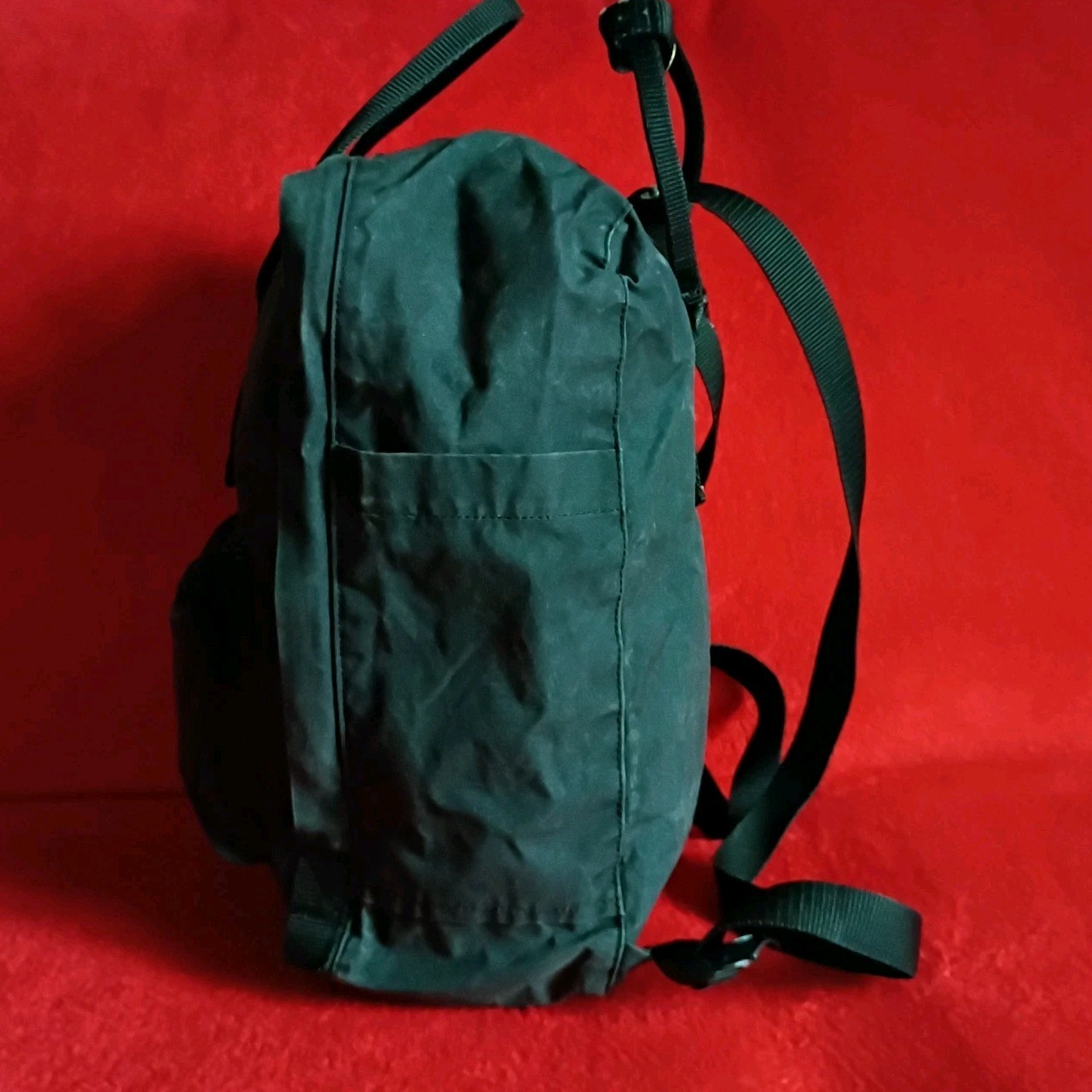 Fjallraven Kanken Backpack Classic Style 23510 Dark Green/Black Zip Pockets