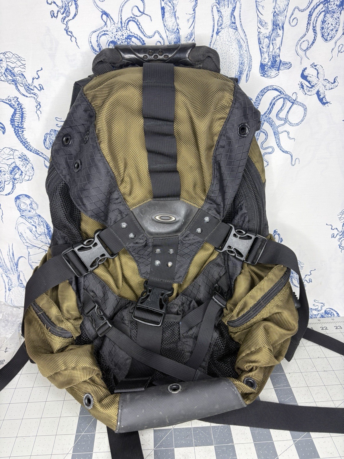 Oakley Icon Backpack Vintage 90s Y2K Olive Green Early Model Tactical, Read (K3)