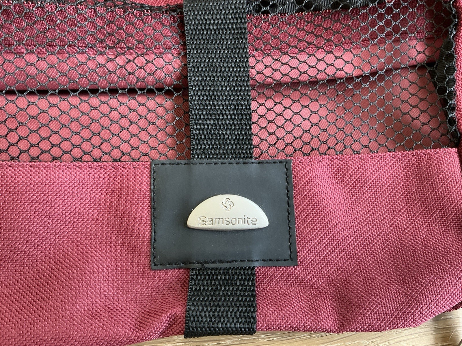SAMSONITE TOILETRY BAG MAKEUP TRAVEL JEWELRY Burgundy Red ZIP BAG MESH POUCH