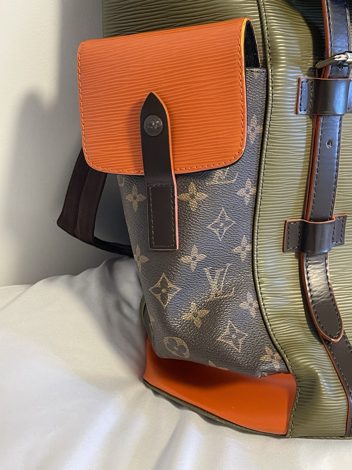 Superb Leather Back Pack Christopher MM