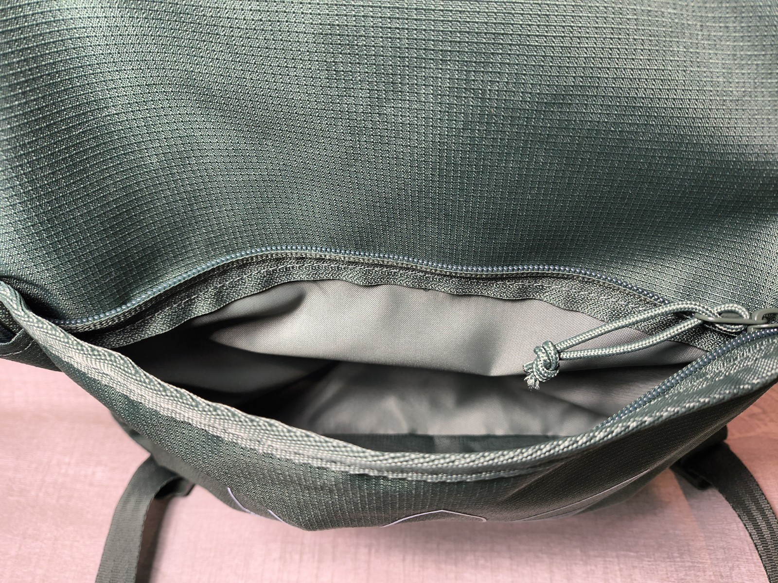 Adidas / ADICOLOR Backpack / IS4565/ Green Oxide / L