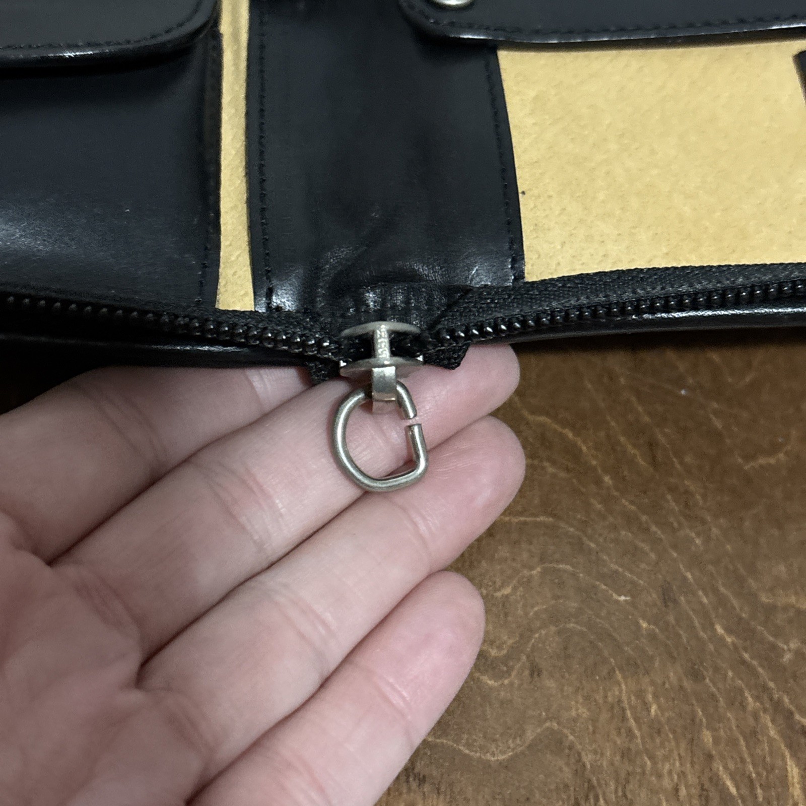 Dooney & Bourke Tie Case Bag Black Zip Leather interior Italy Neck Necktie READ