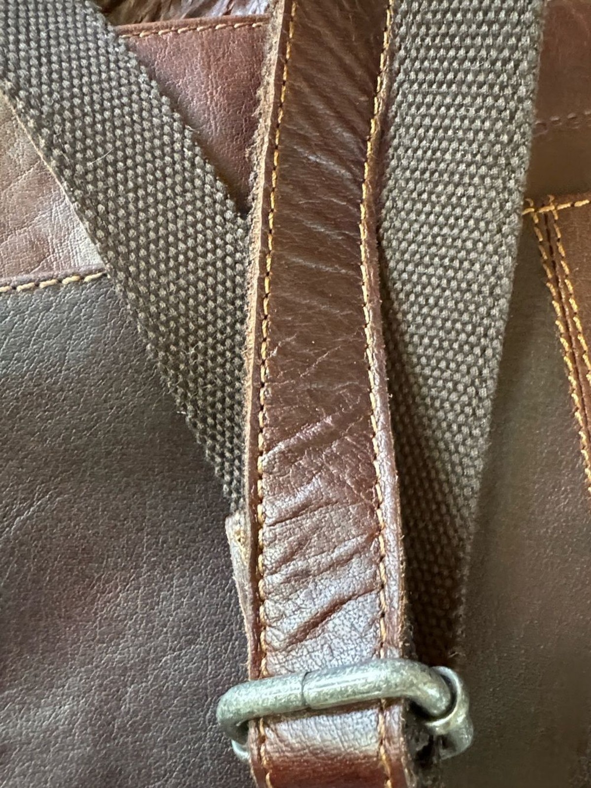 Jack Georges Voyager Unisex Buffalo Leather Crossbody Messenger Bag Brown