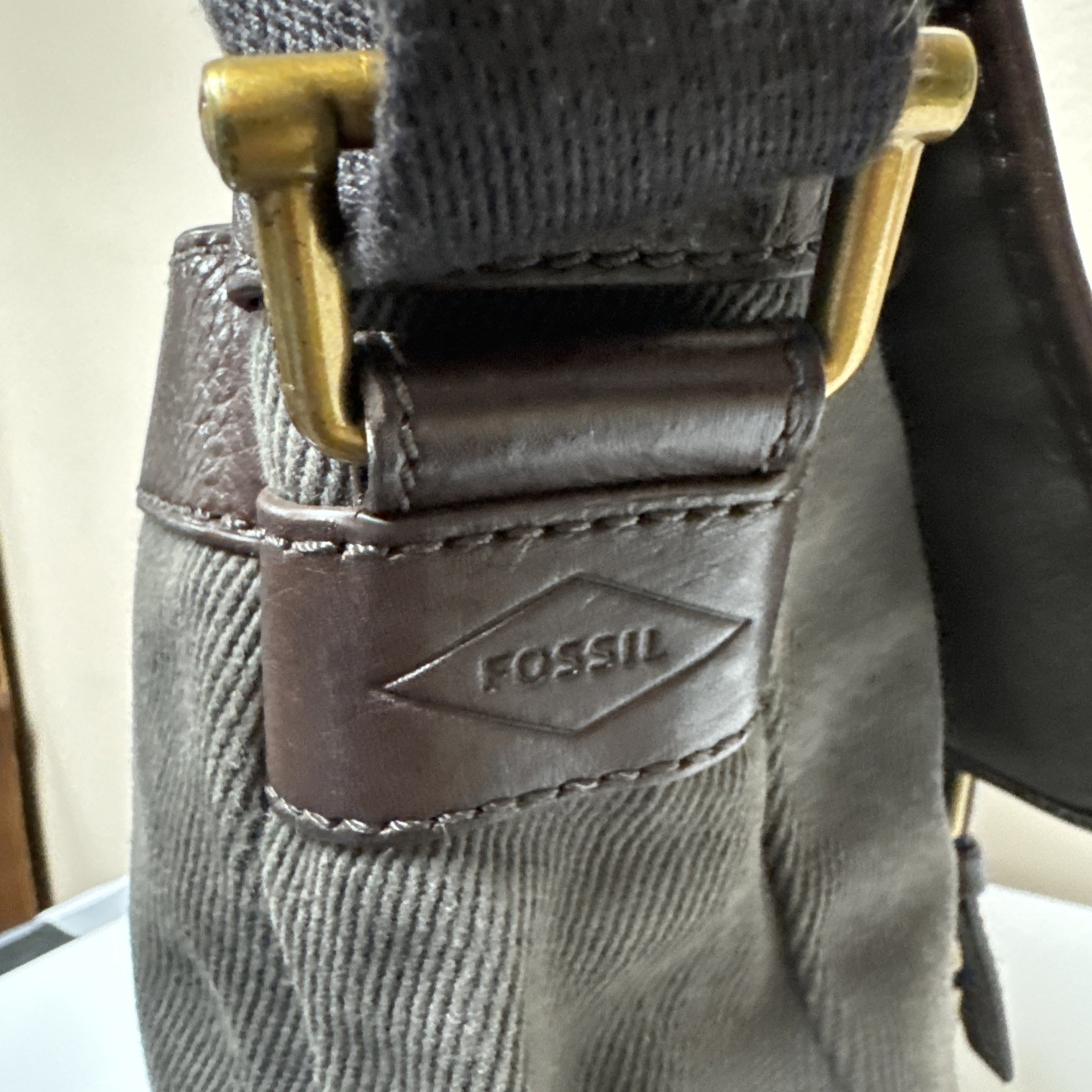 Vintage Fossil Gray Canvas Messenger Laptop Commuter Bag Leather