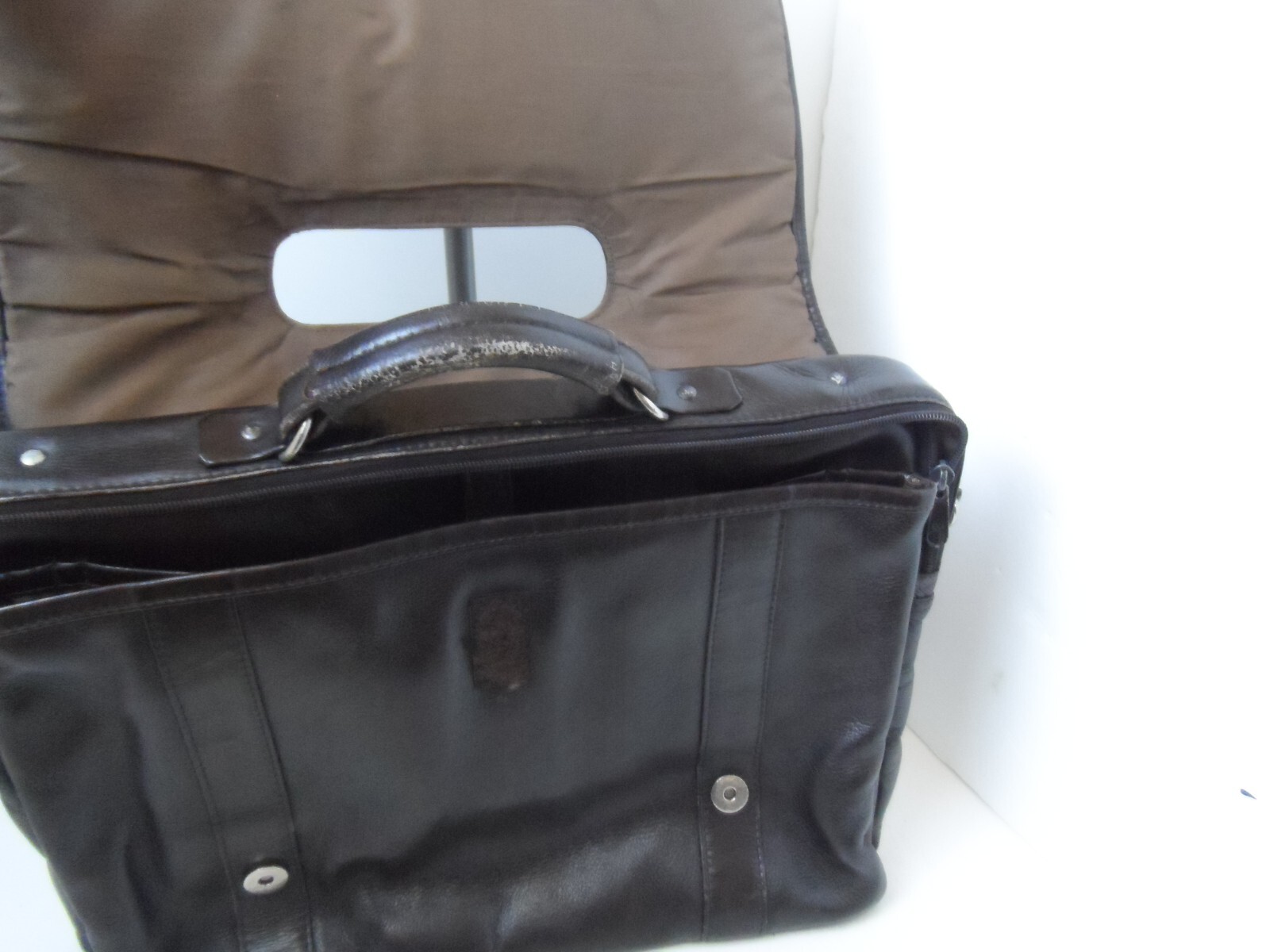 Queros Volare Group Brown Pebbled Leather Briefcase Padded ‘Laptop Bag 15.5x11x7