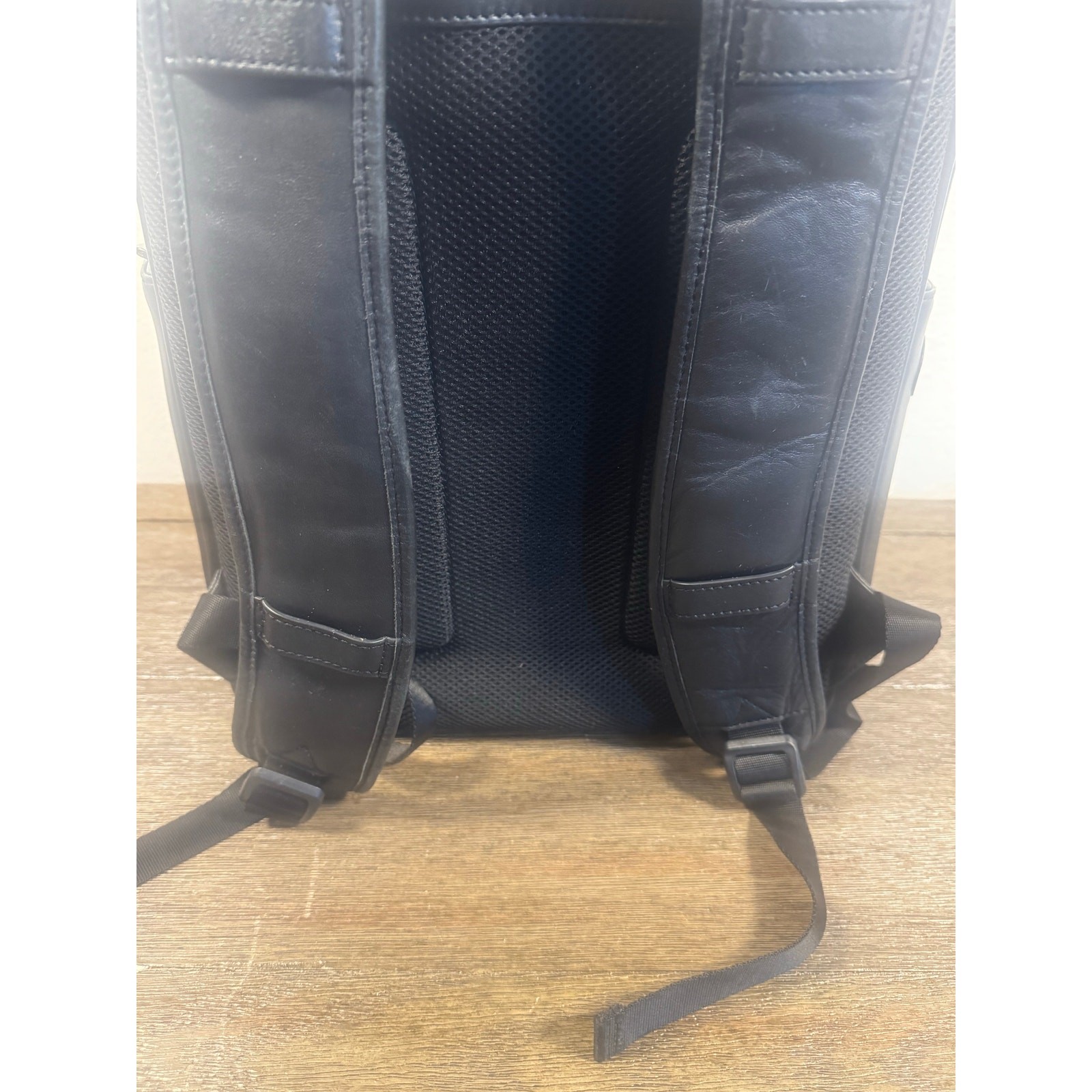 Designer x Hartmann Metropolitan Executive Backpack Deep Black Leather