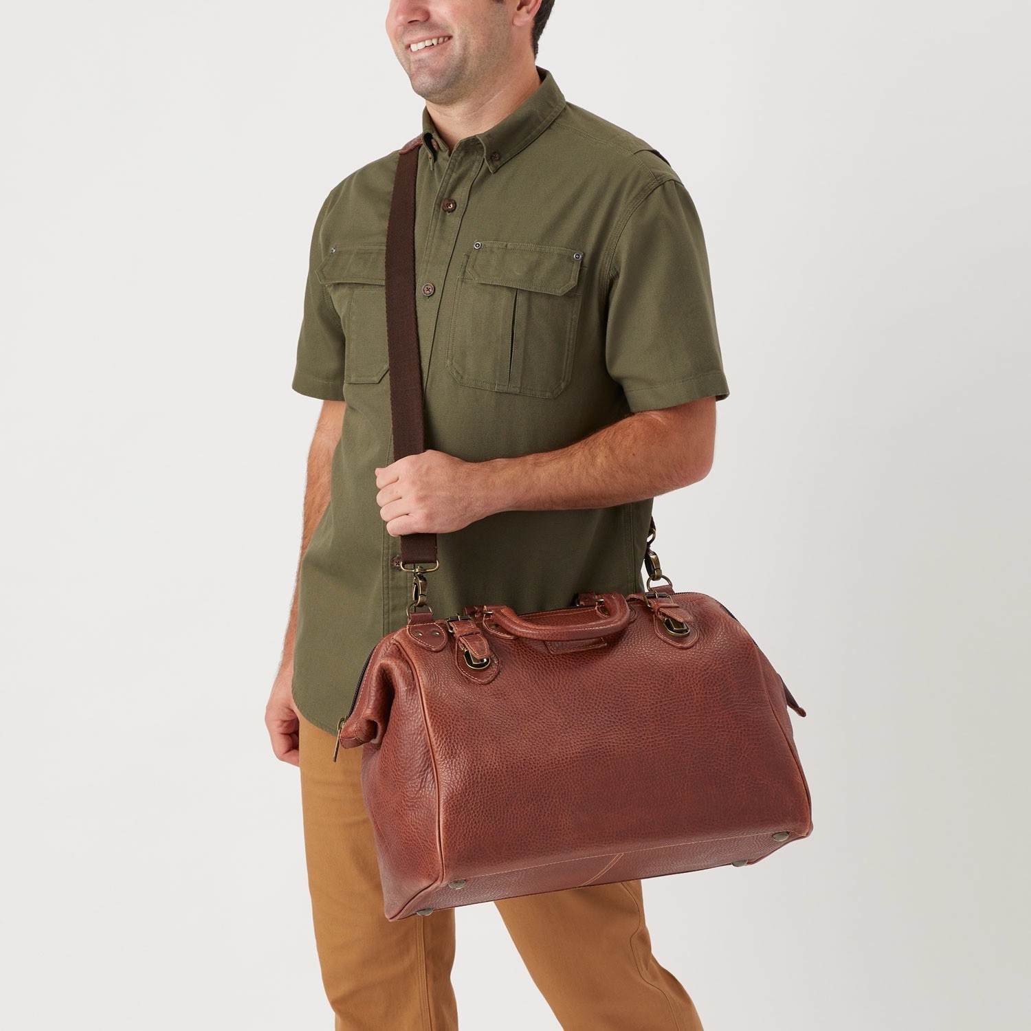 Duluth Trading Co Lifetime Leather AWOL Bag- Brown
