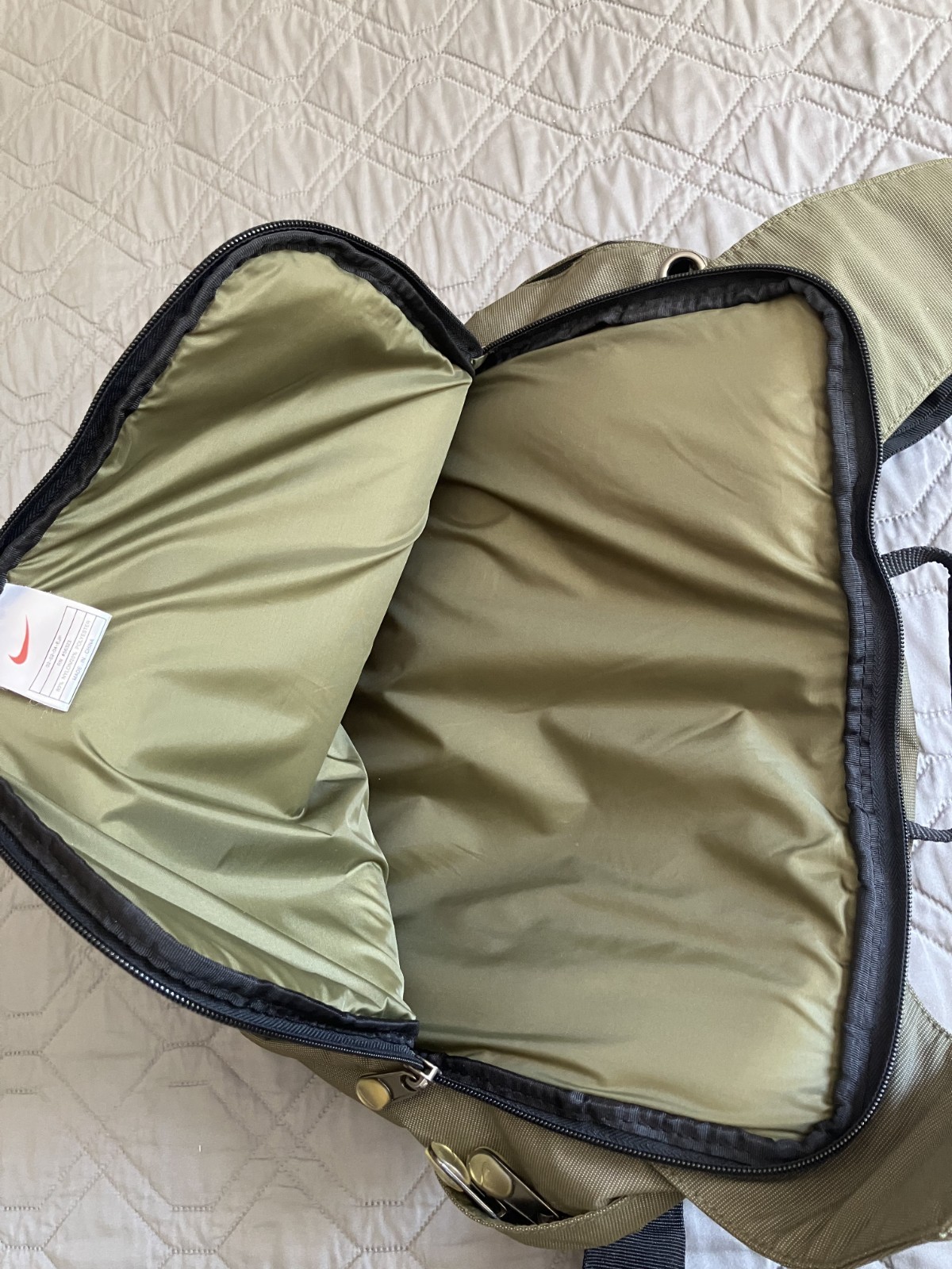 Vintage Nike -Y2K Tech Crossbody Messenger – Athletic Laptop Side Bag – Green