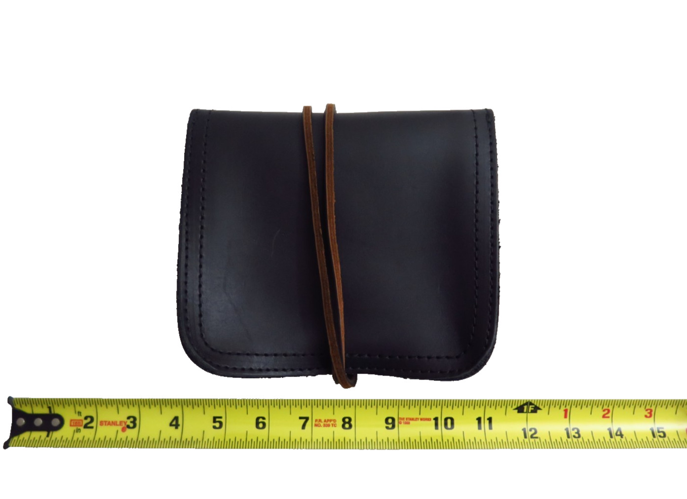 Saddleback Leather 6.5″x5.5″x1.5″ CLASSIC CABLE BAG Black with Dark Brown Strap