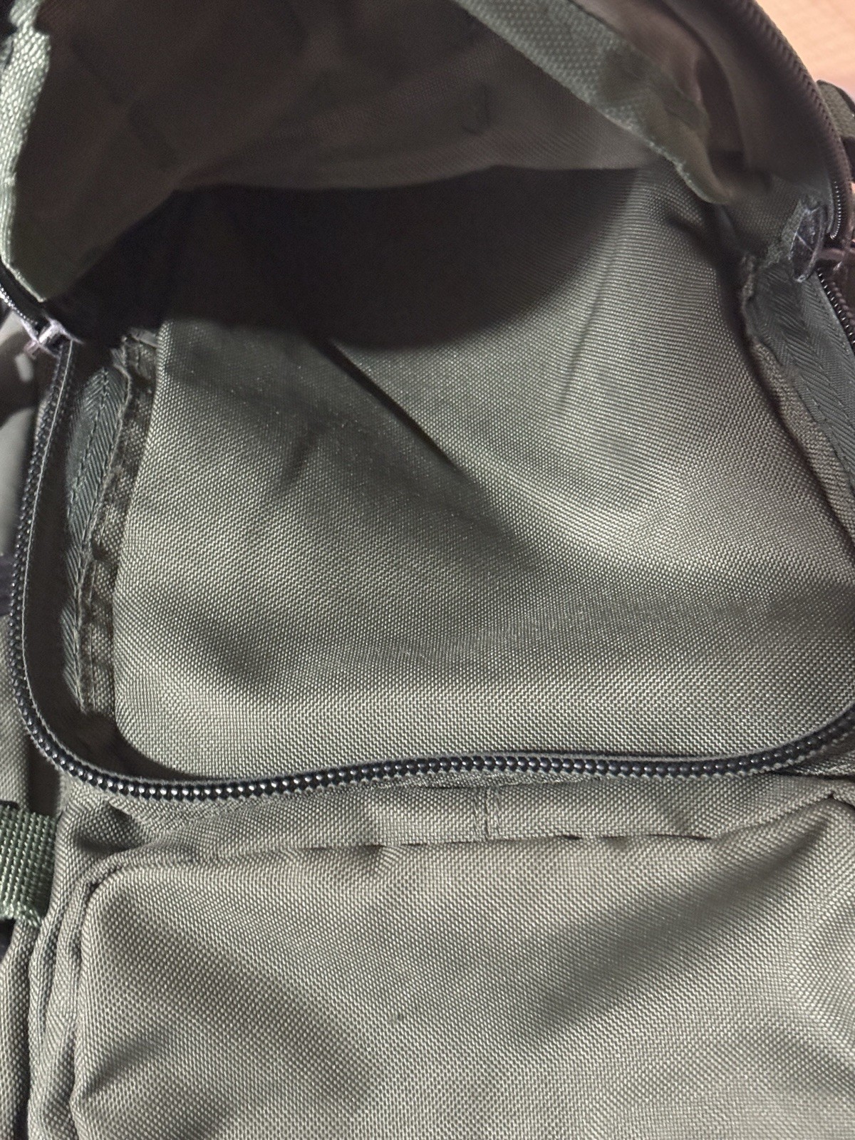 Reebok CrossFit Backpack Army Green Padded Laptop Pocket Hiking Carry On