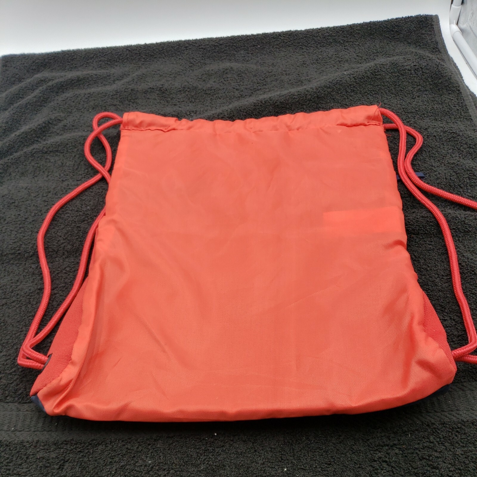 Umbro Black String Bag Red Zipper Compartment