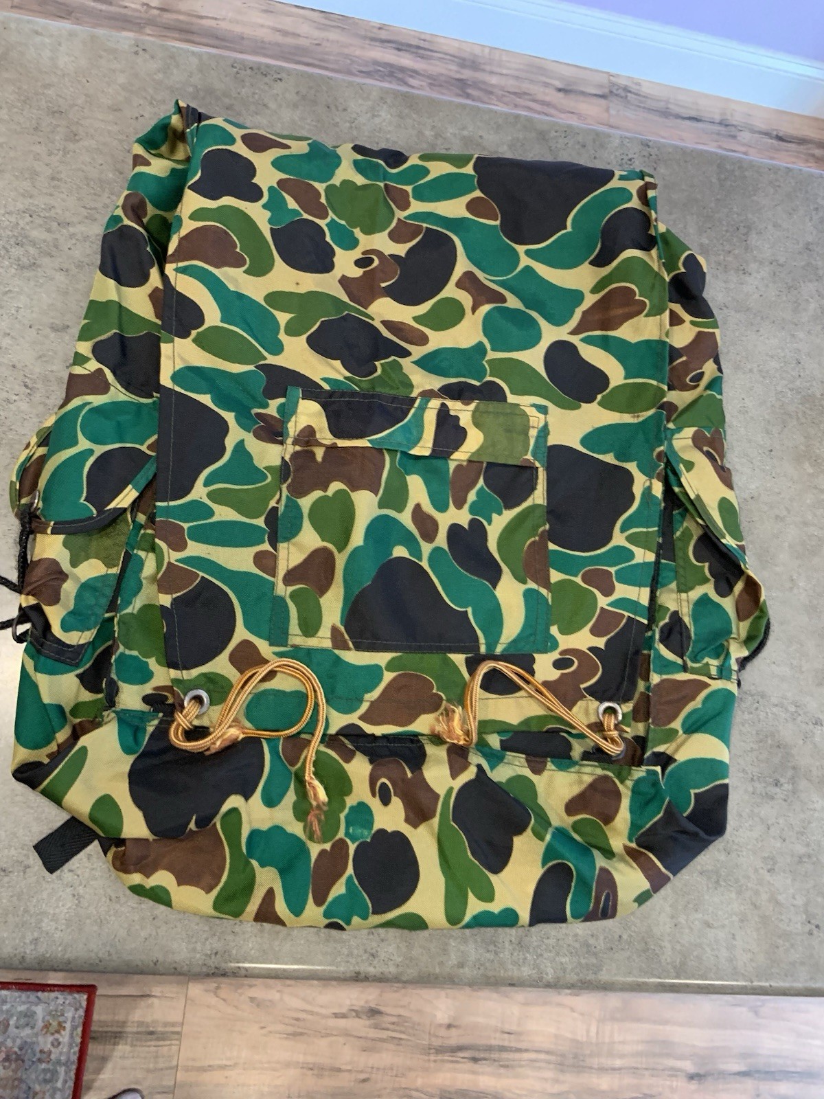 Vtg Camo Pack/Bag Large Nylon Hunting Camping Unbranded