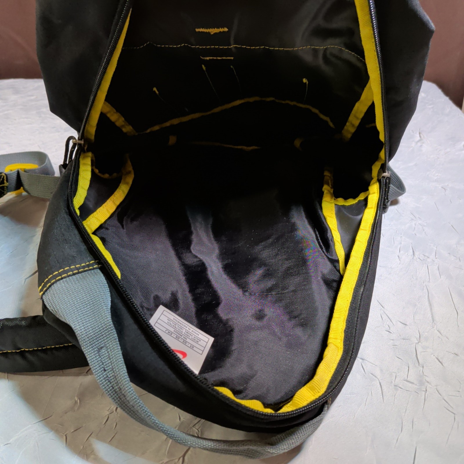Vintage 90s Nike Mizzou Basketball Backpack Streetwear Athleisure Athletic