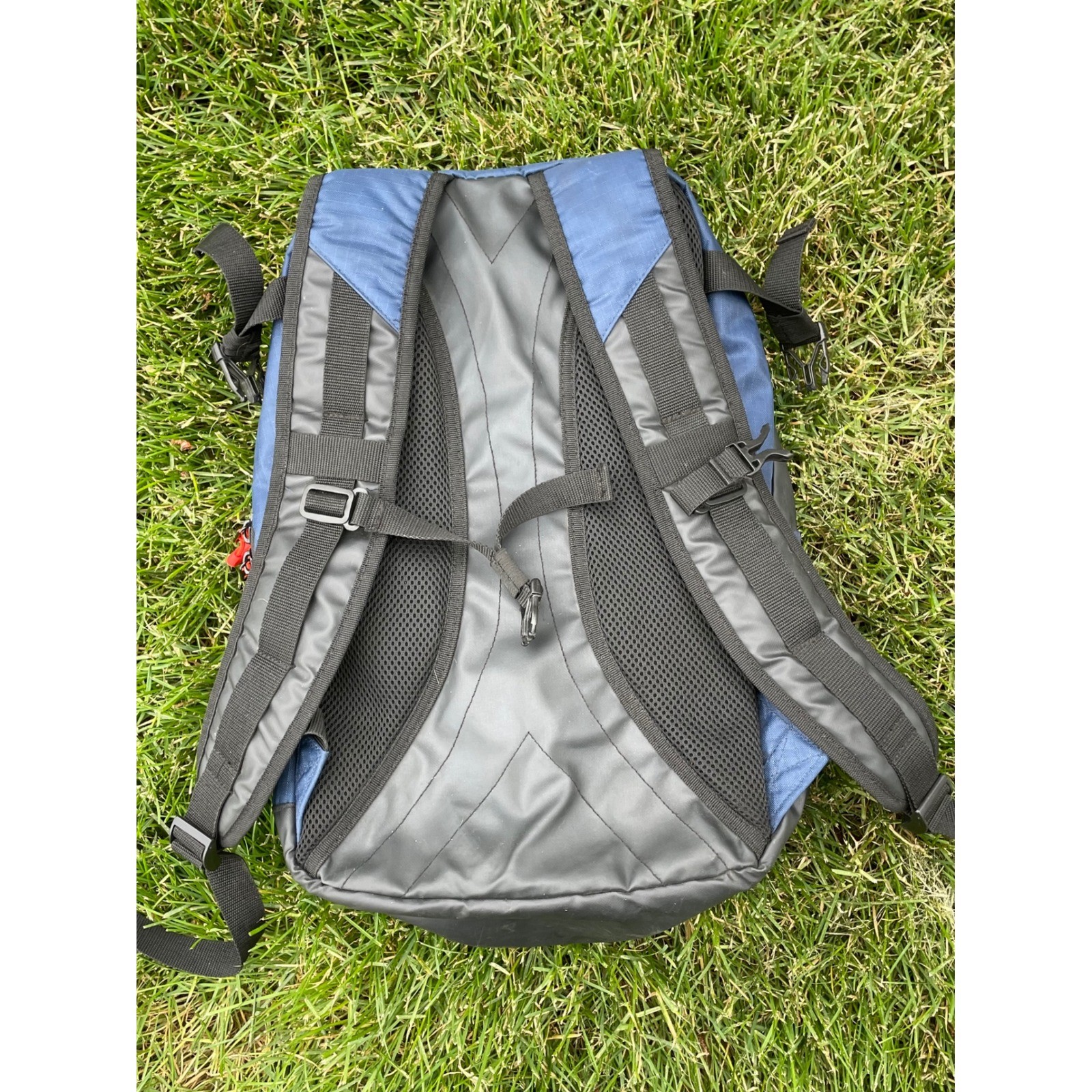 Evolution Fishing 3700 Tackle Backpack Blue Black Ripstop Angler Bag Mens
