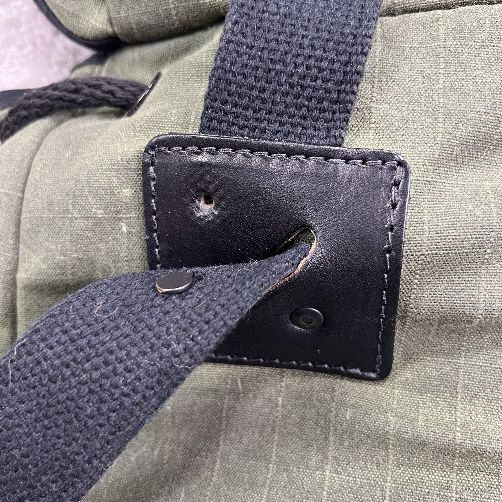 TANNER GOODS Olive Green Fabric Voyager Unisex Backpack Flaw