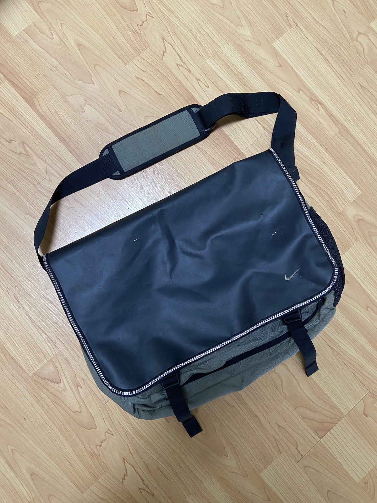 Vtg 90s Nike Messenger Bag Shoulder Backpack Multi Pocket Leather Laptop Carrier