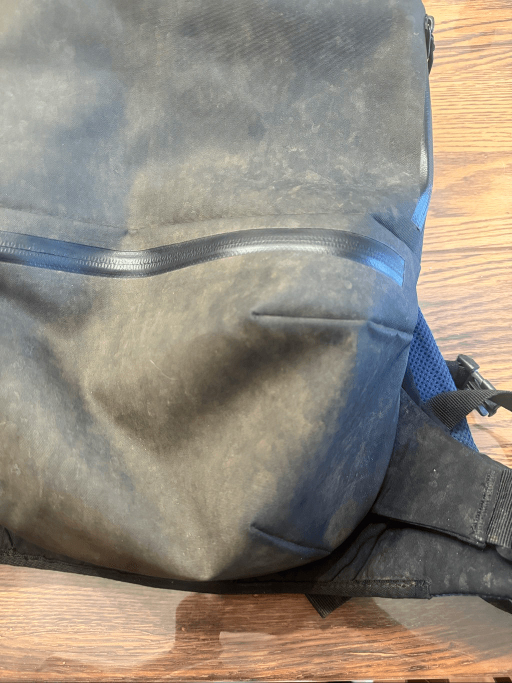 Hydro Flask Journey Series 10L Insulated Hydration Backpack Bag Black Size M/L
