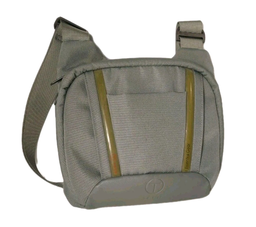 Tumi T-Tech Essential Gear Military Green Nylon Shoulder Sling Bag RARE 67702tt