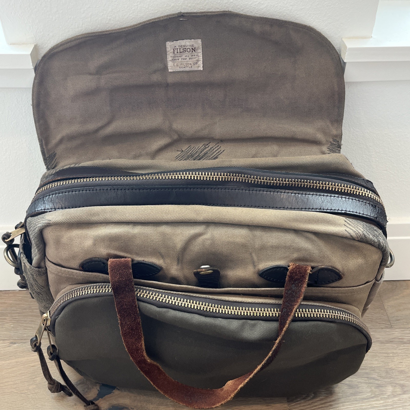 Filson Repaired 258 Padded Computer Bag | Otter Green w/ Darning | Made in USA