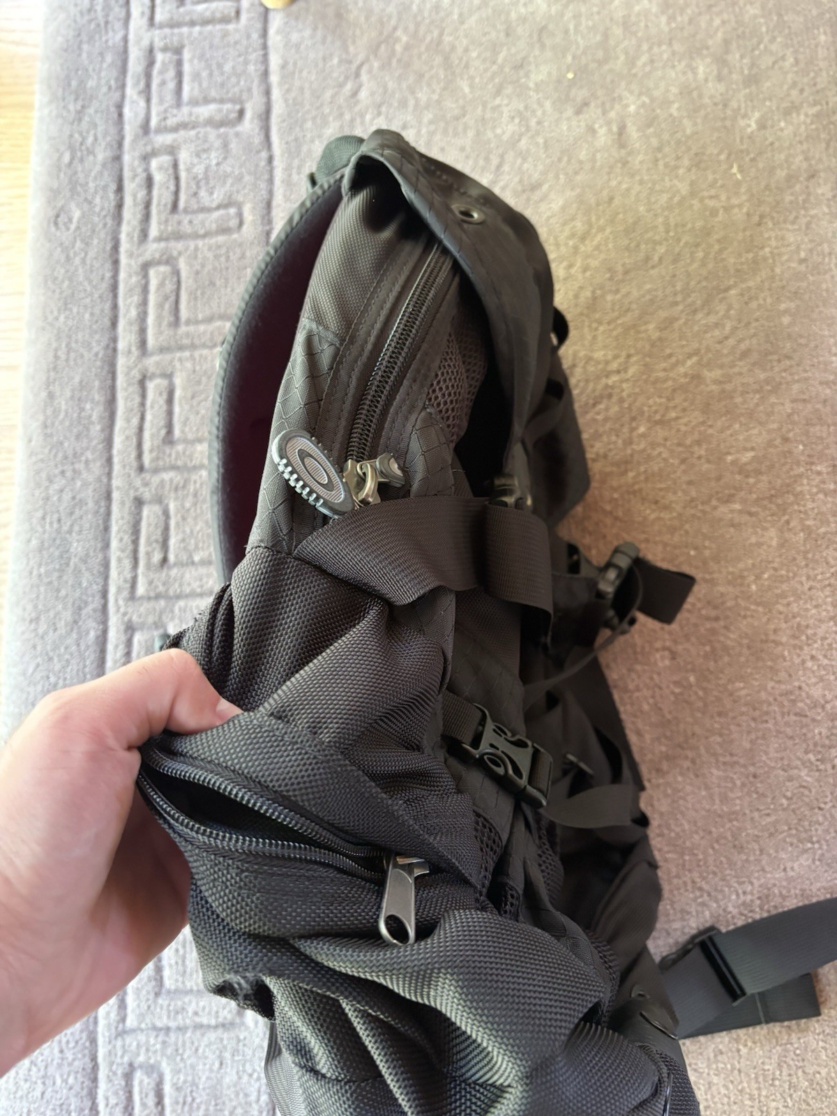 Vtg Oakley Software Backpack ICON Molded Black Hiking Tactical Gen1 Skull Laptop