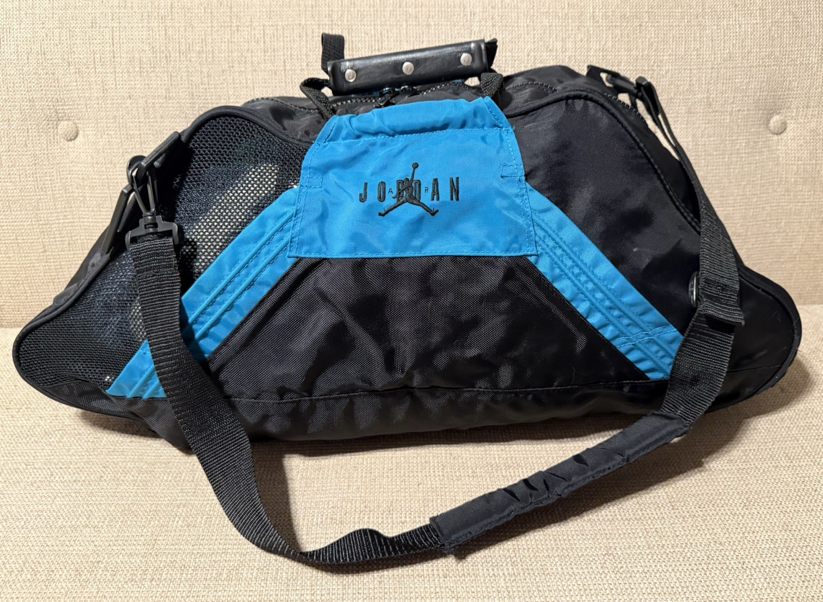 Vintage Nike Air Jordan Gym Duffle Bag Teal Jumpman Rare Colorway And Bag 90s