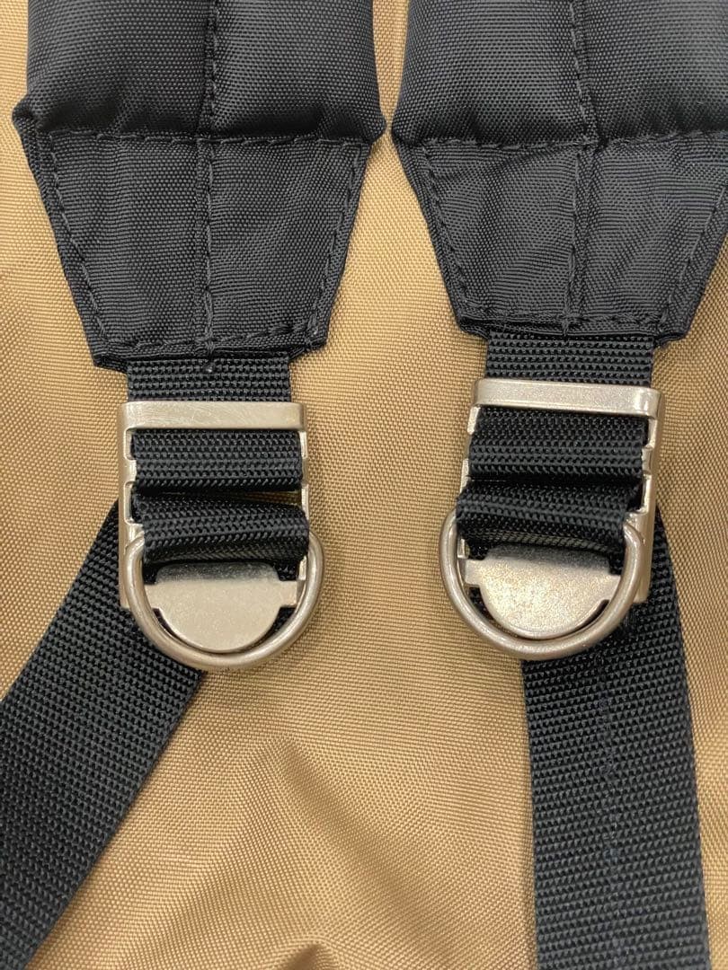 Frrik Pers Beige Pouch