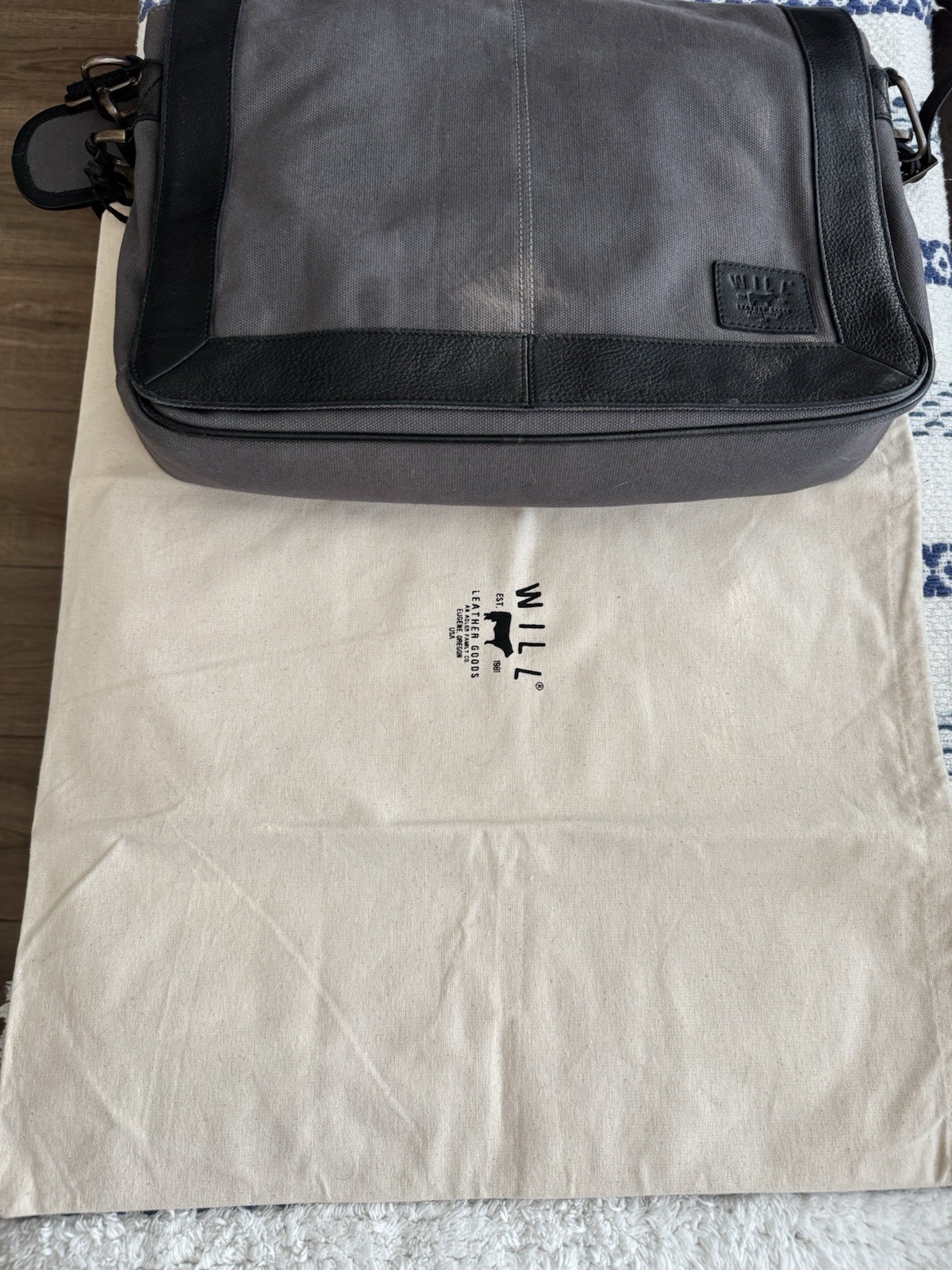 Will Leather Goods Commuter Collection Slim Messenger Bag