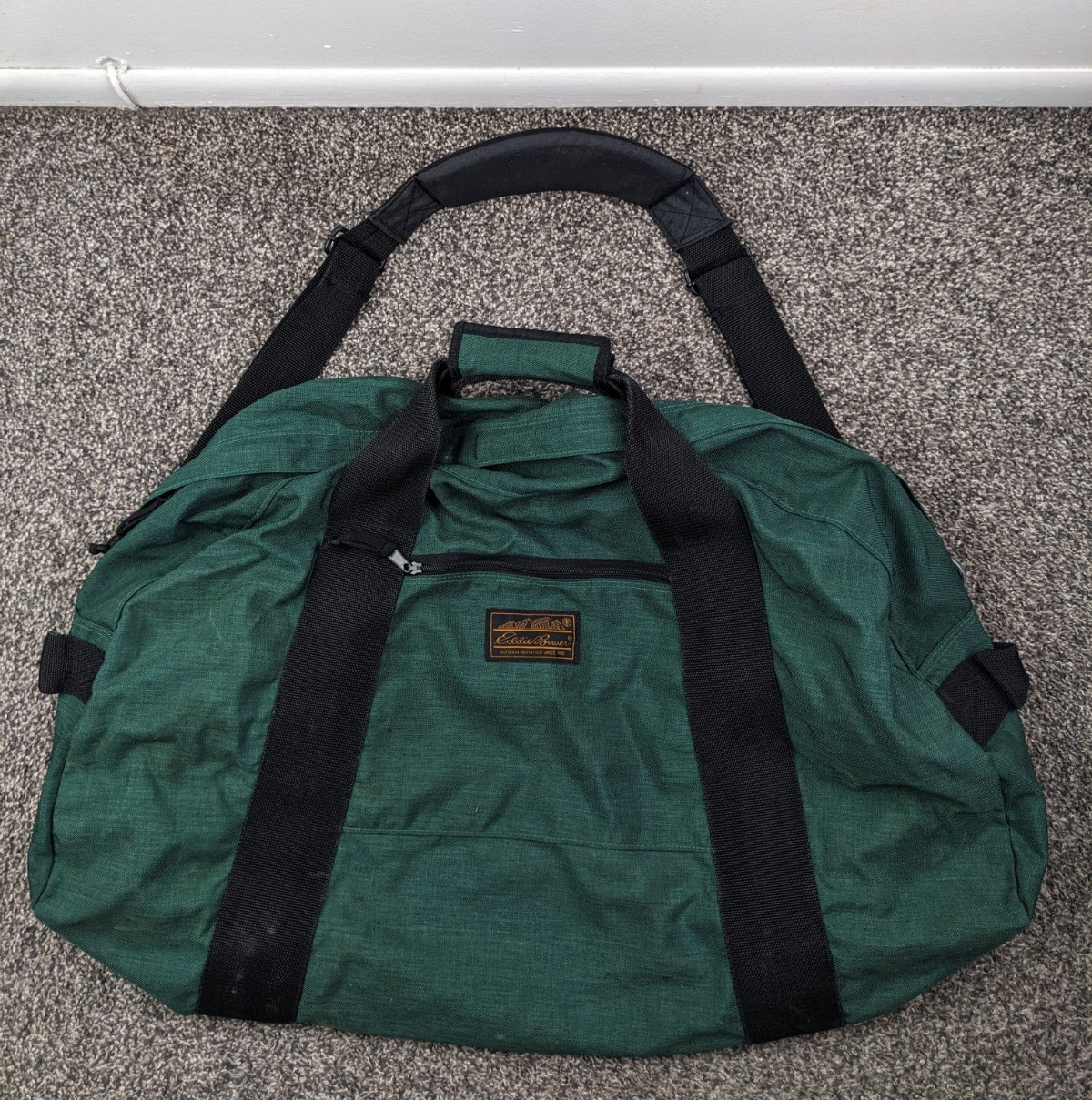 Vintage 90s Eddie Bauer Duffle Bag Canvas Double Strap Green Gym Travel 29L