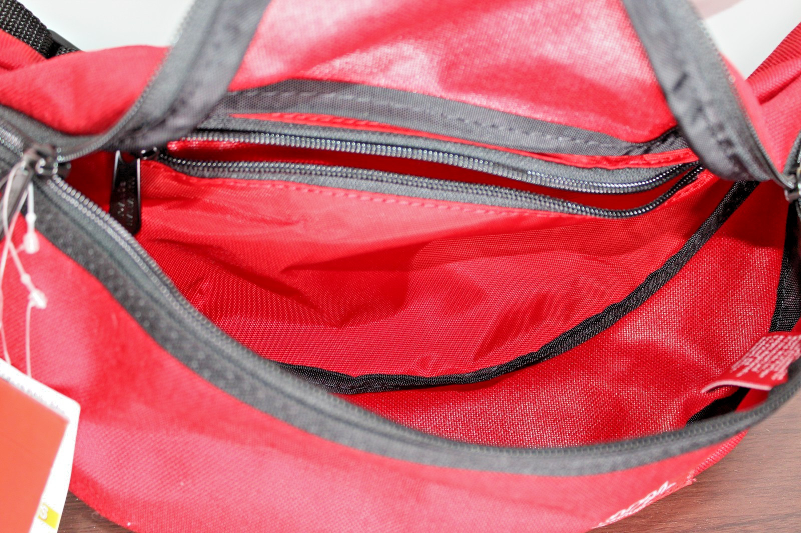 Manhattan Portage Brooklyn Bridge Waist Bag Fanny Pack RED Retail $45