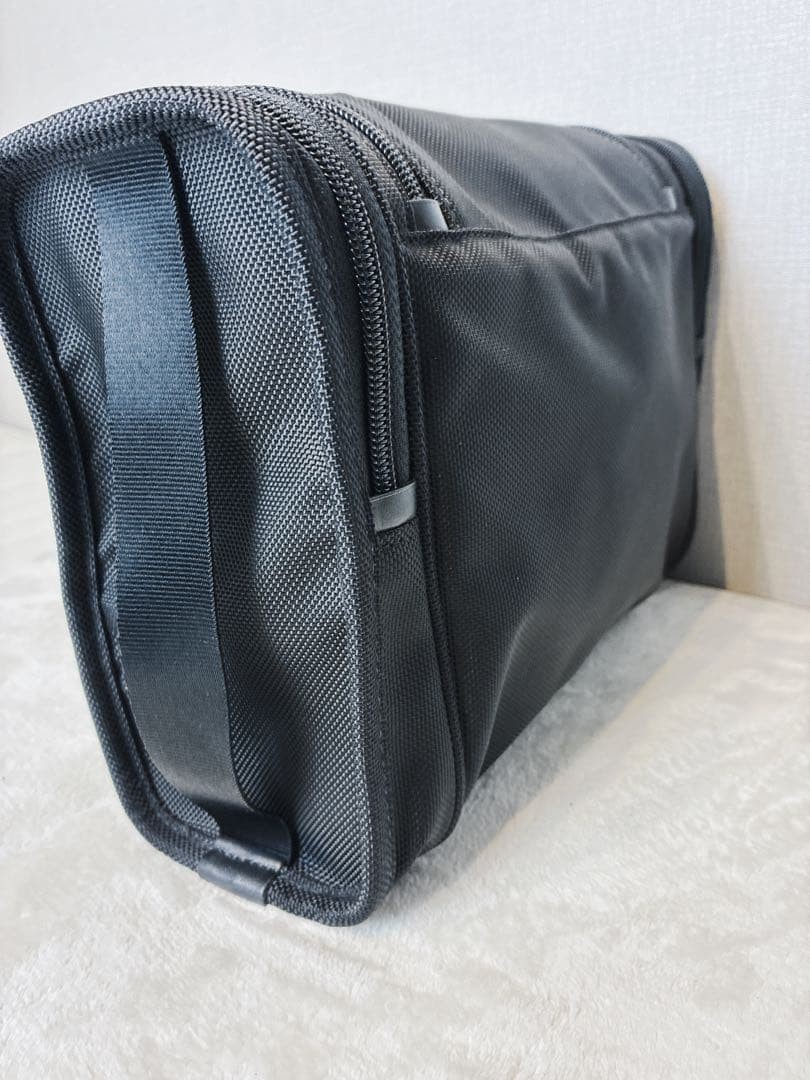 TUMI Alpha 22191D2 Hanging Travel Kit Nylon