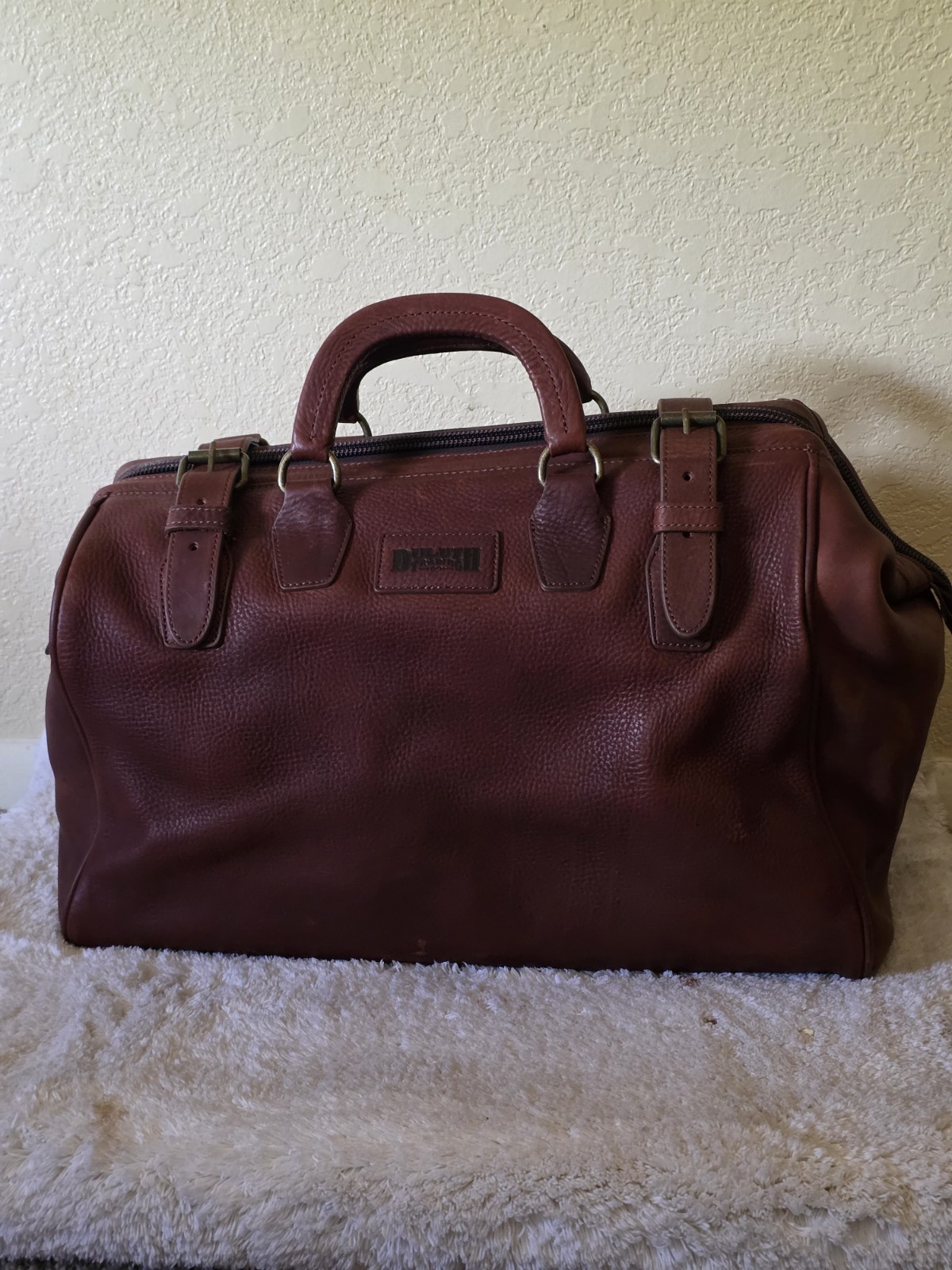Duluth Trading Lifetime Leather Doctor Bag Brown Utility Duffle USA Full Grain