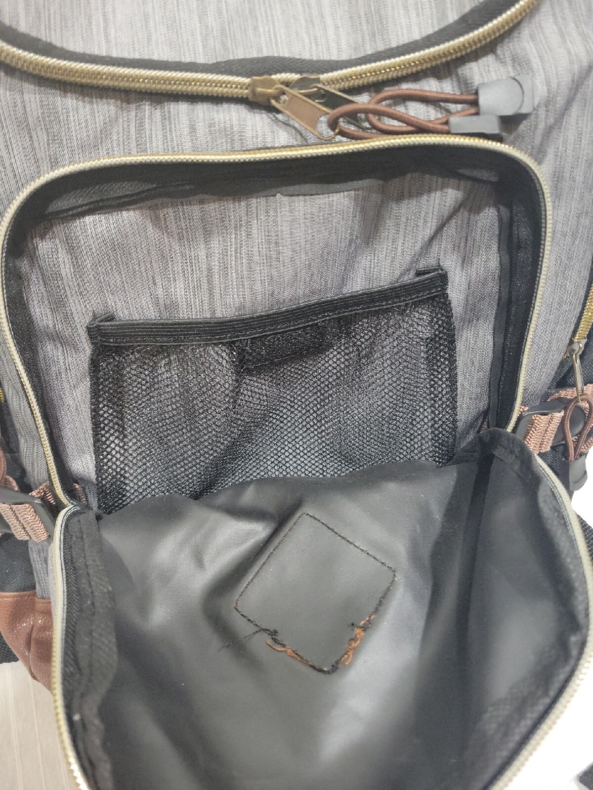 Trailmaker Heritage Collection Backpack With 16″ x 10″ Laptop Holder Gray