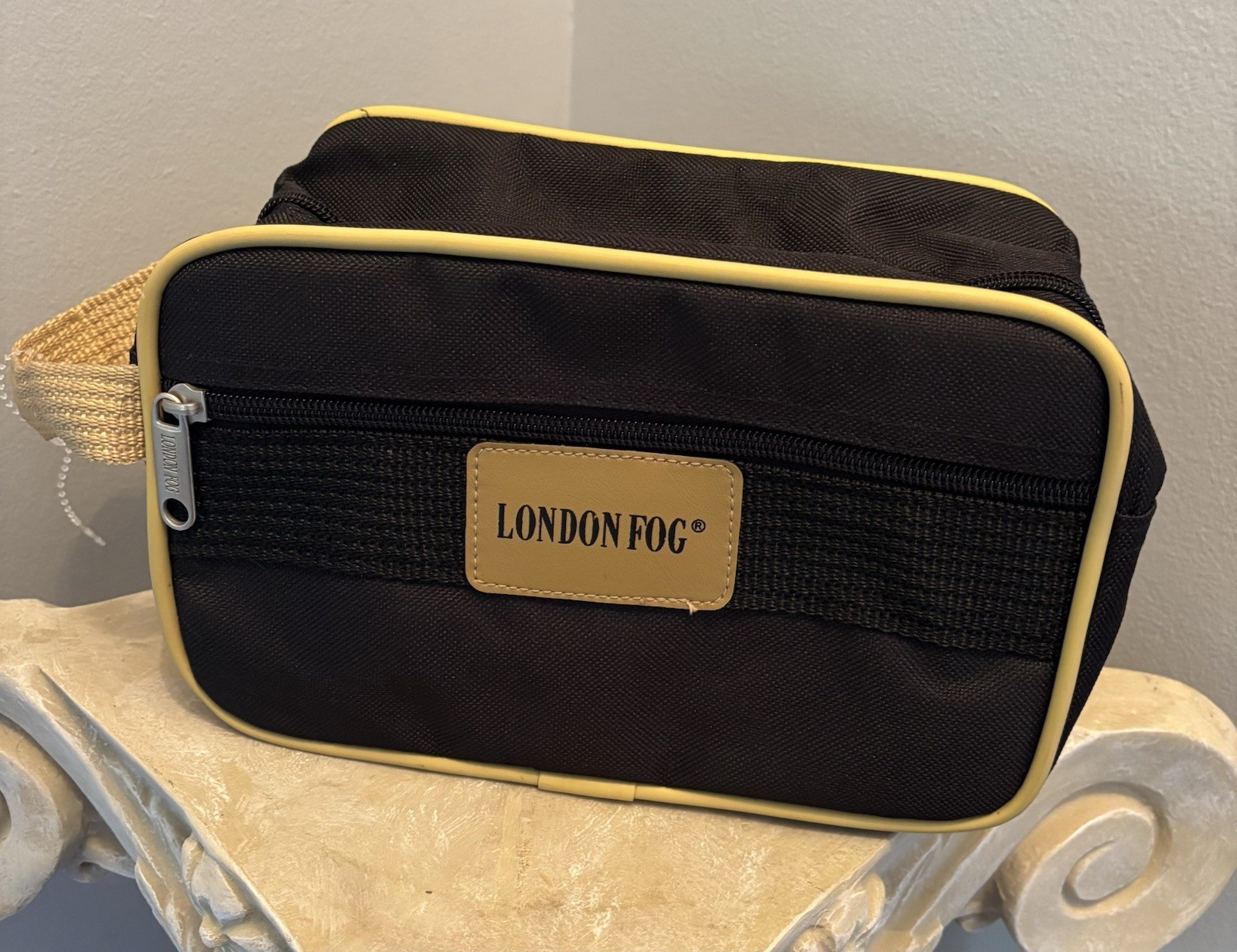 New London Fog Men’s Travel Toiletry Bag Black with Cover Laundry Bag