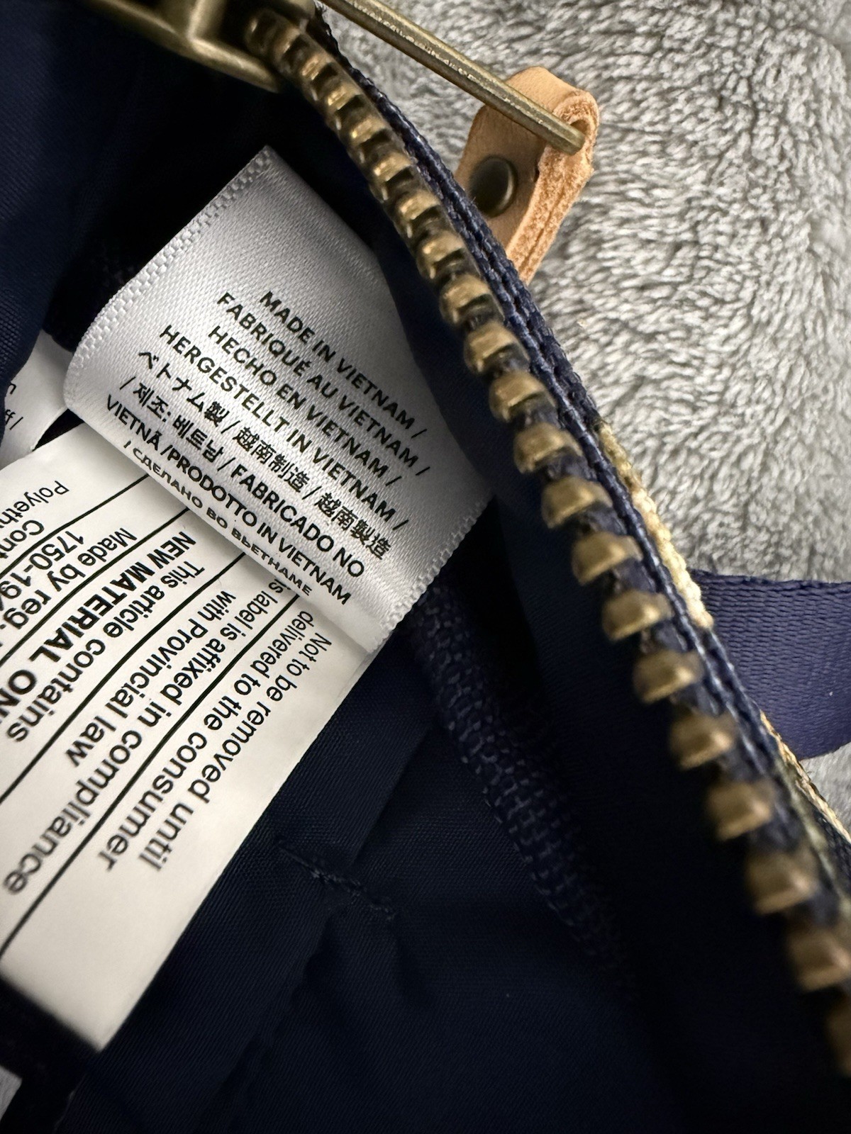 Herschel Backpack Bag Birds All Over Print Pockets Casual Every Day Pack Small?