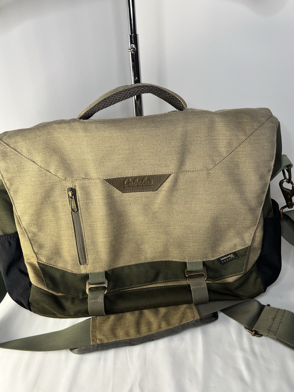 Cabela’s Messenger Bag – Beige Green Black Buckle Zip Men’s Adjustable Strap
