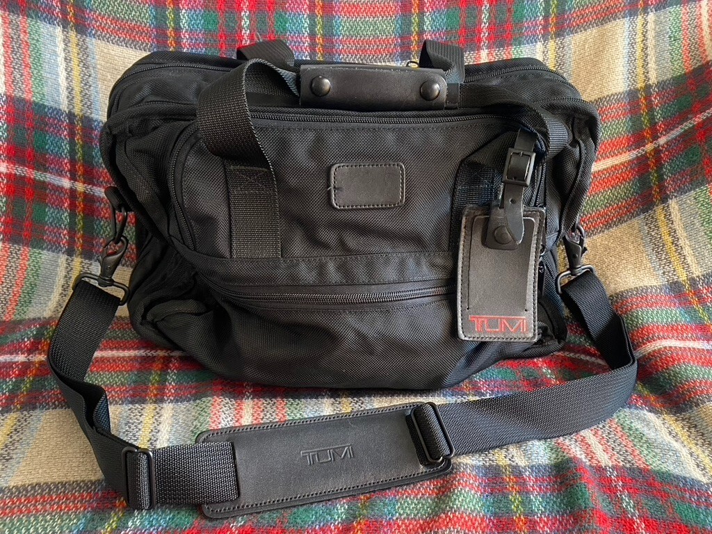 TUMI Alpha Medium Duffel Bag Weekender Carry-On Luggage Ballistic Expandable