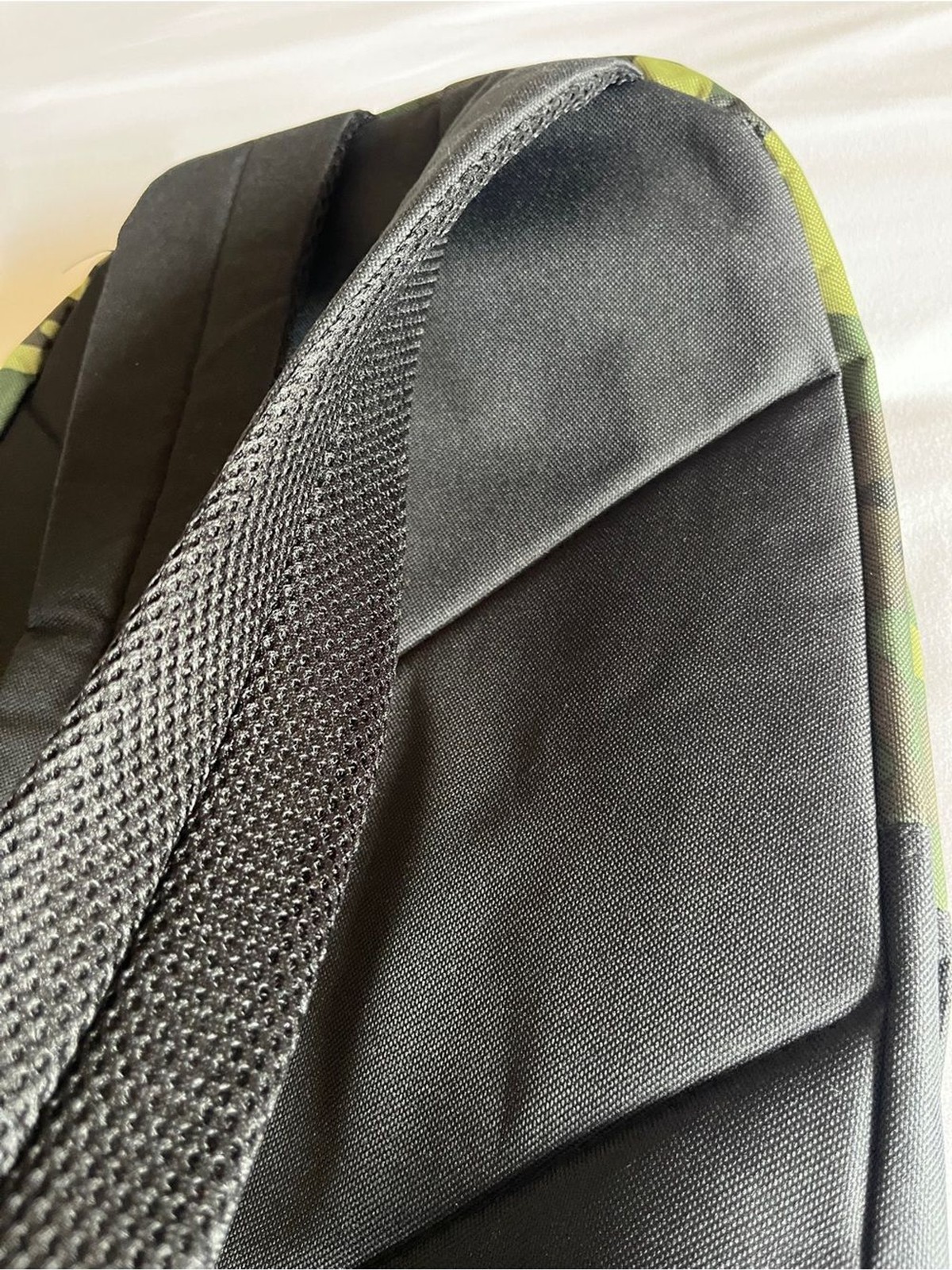 Brand New Trailmaker Camouflage Backpack Green/Black School Travel Bookbag