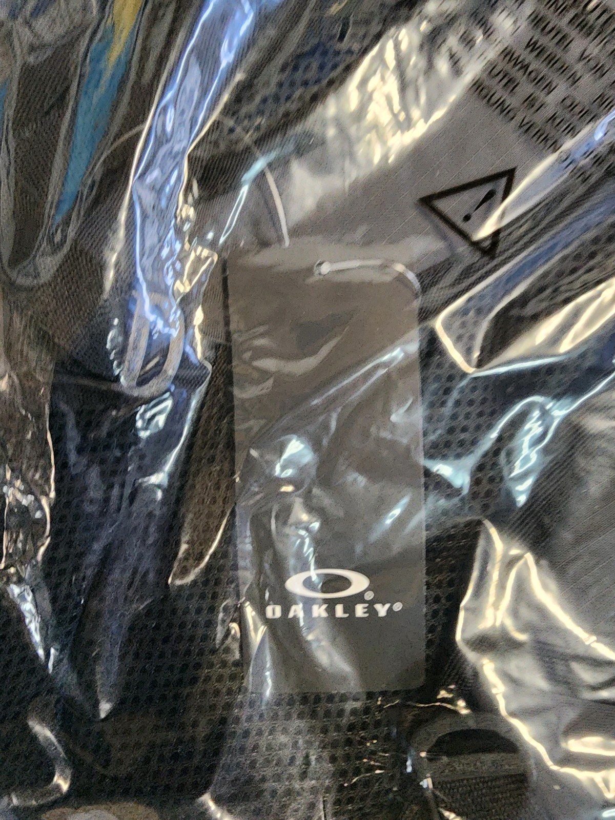 Oakley 28L Sport Backpack Laptop Pocket FOS901244 Forged Iron Gray NWT