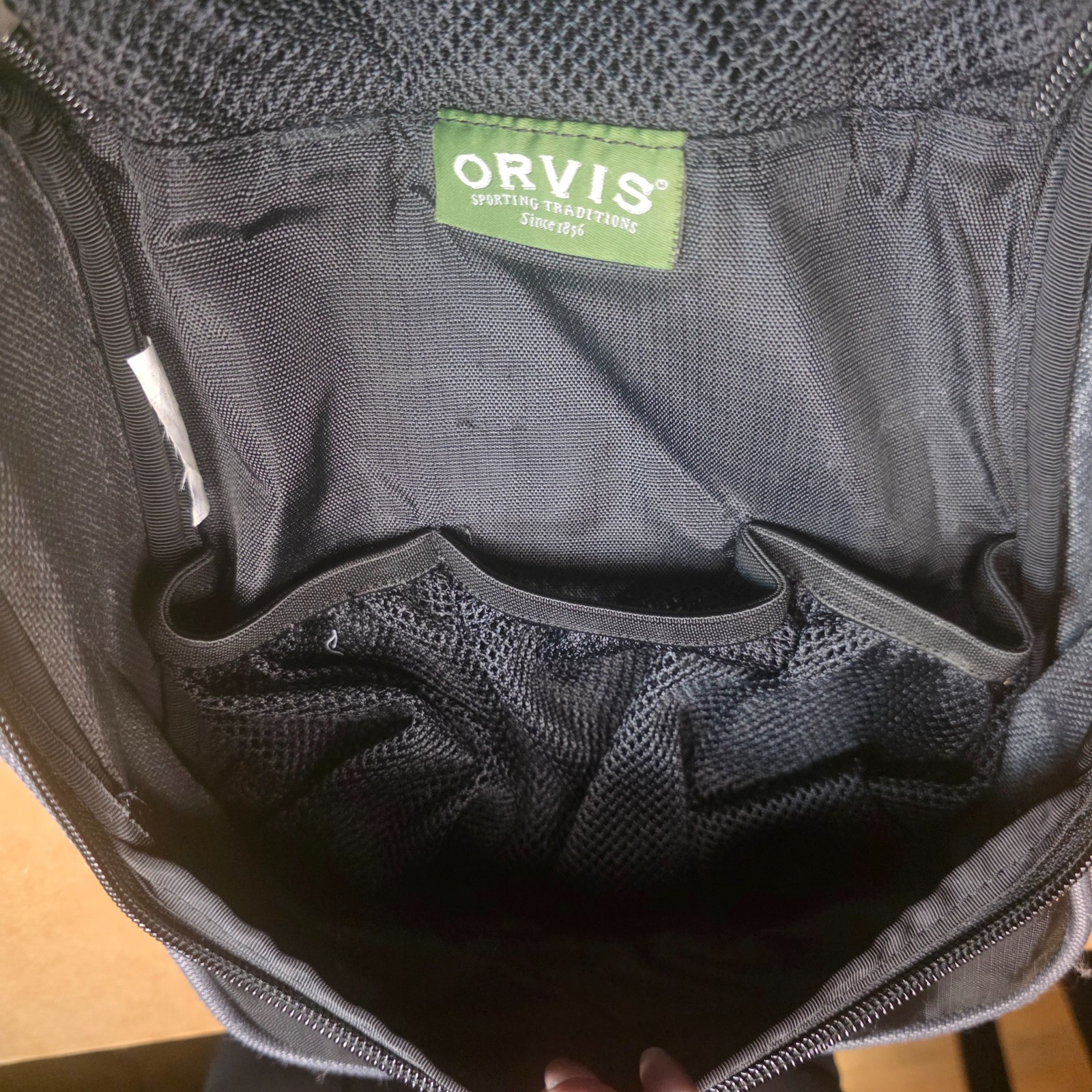 Orvis Black Travel Toiletry Bag Dopp Kit Hanging Organizer Zip Case