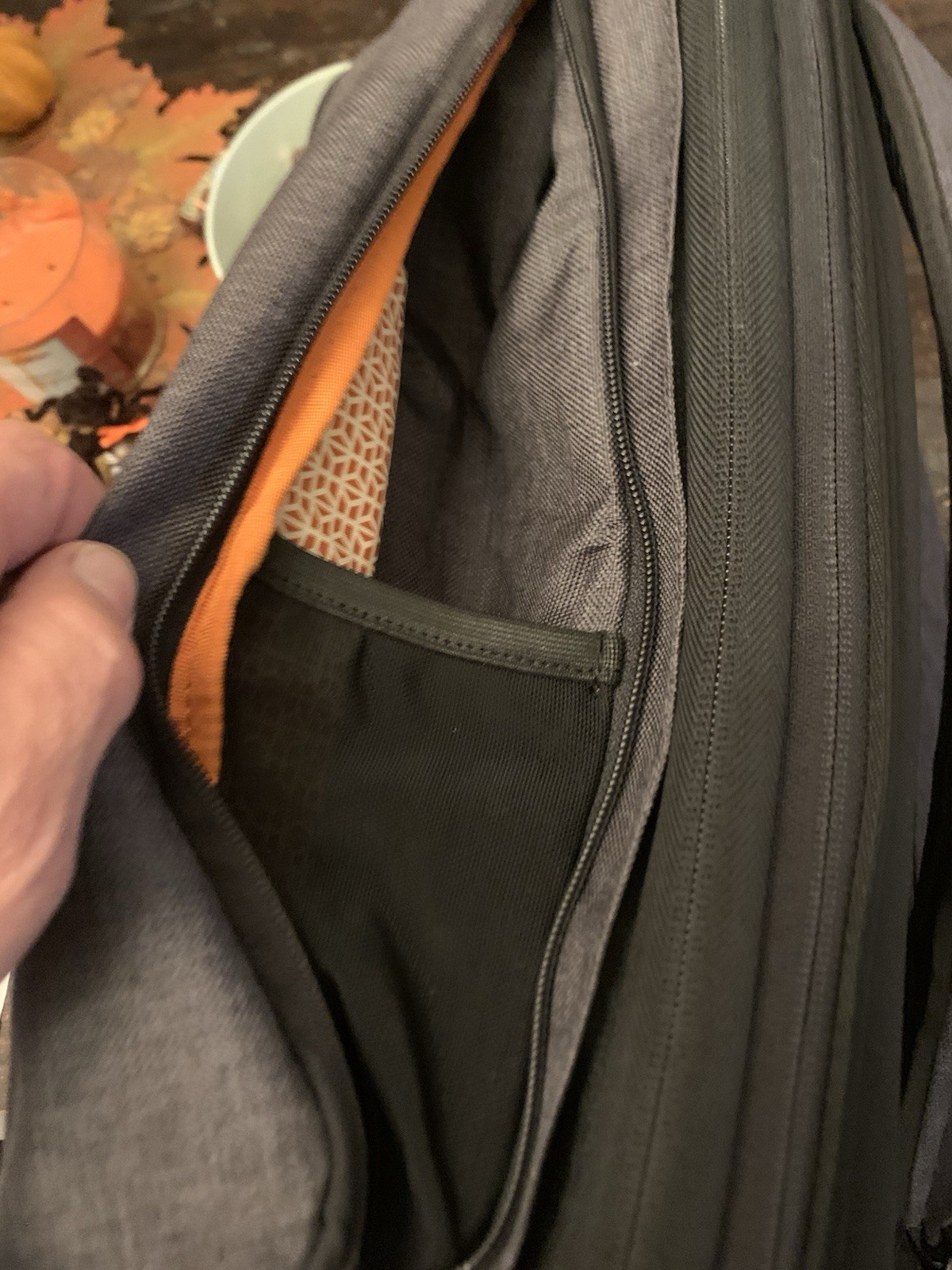 KNACK PACK Series 1 MEDIUM Expandable Backpack GRAY Travel 27-39 Liters